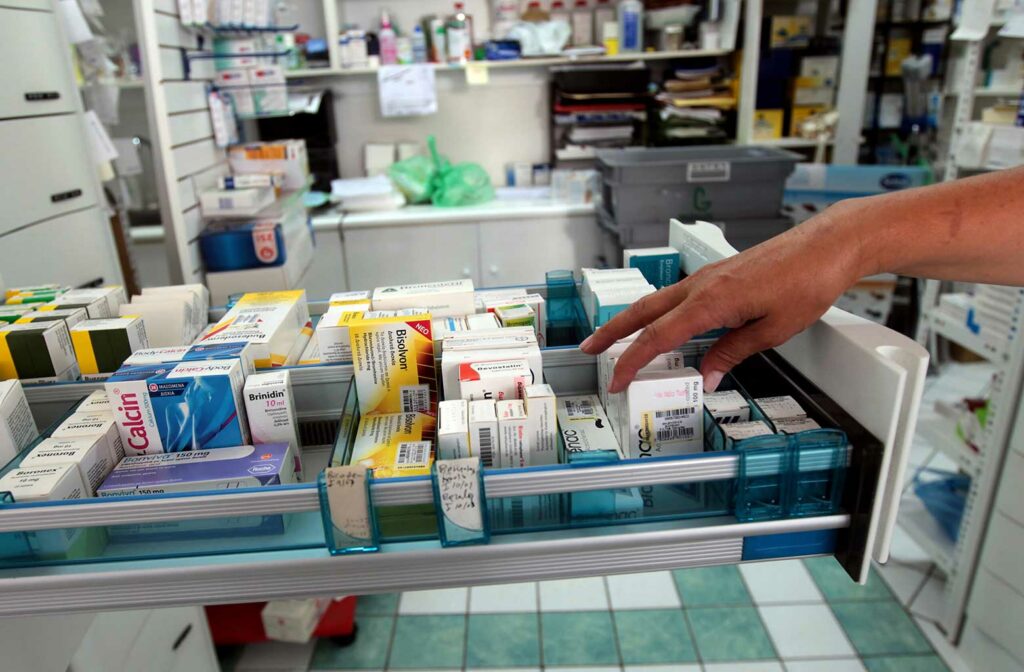 Ανακοίνωση Εξετάσεων για την Απόκτηση Βεβαίωσης Επιτυχίας Βοηθού Φαρμακείου - Φεβρουάριος 2025