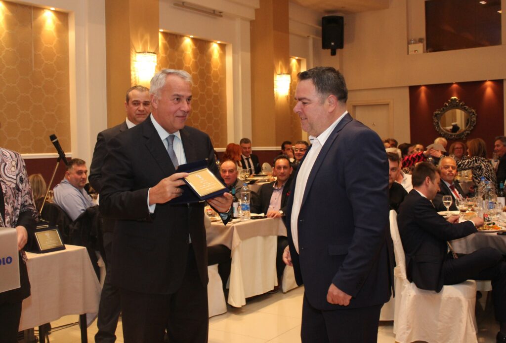 Βράβευση της εταιρείας "Χρήστος Γούδης - Γεώργιος Γούδης Ο.Ε." από το Επιμελητήριο Πέλλας : Αναγνώριση για τη συμβολή της στην τοπική οικονομία