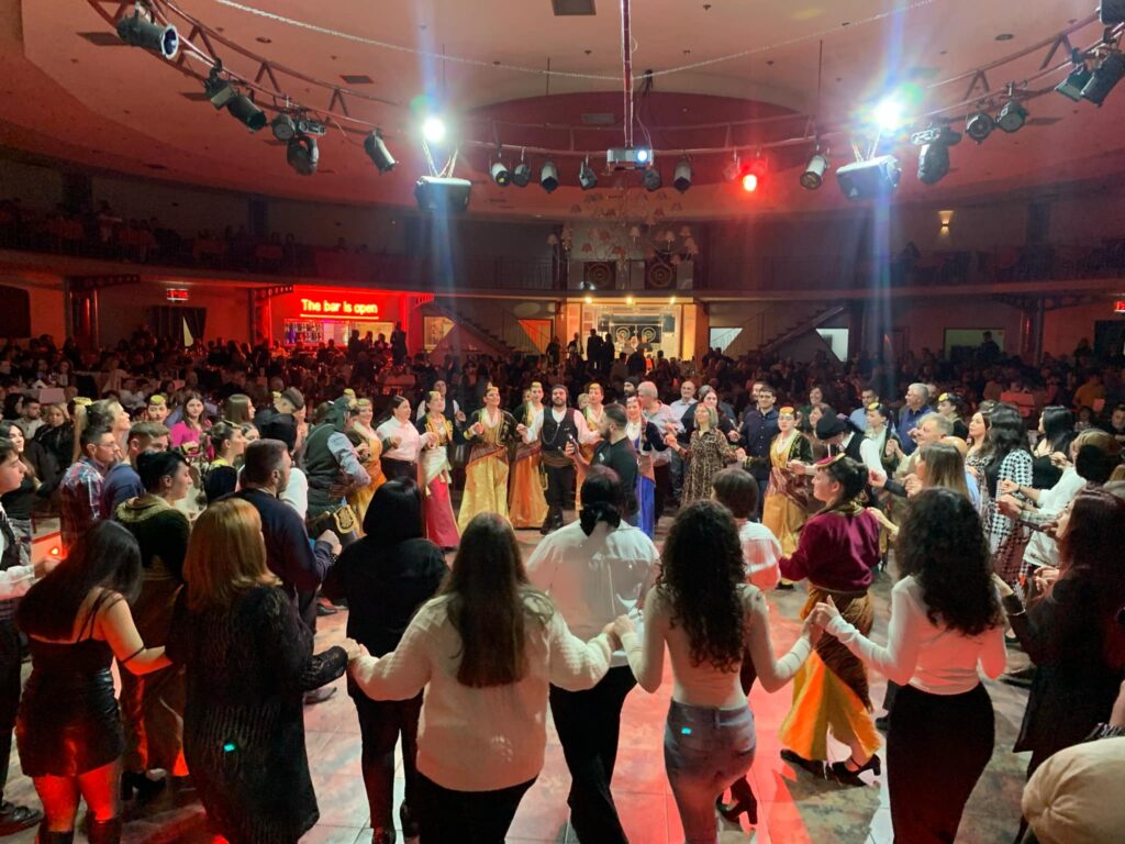 Με πολύ μεγάλη επιτυχία πραγματοποιήθηκε ο ετήσιος χορός του Συλλόγου μας, στο κέντρο Pella Palace το Σάββατο 8 Φεβρουαρίου 2025