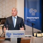 ΥΠΟΥΡΓΟΣ ΕΠΚΡΑΤΕΙΑΣ ΜΑΥΡΟΥΔΗΣ ΒΟΡΙΔΗΣ