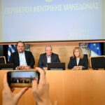 250505 Συνάντηση της Περιφερειάρχη Κεντρικής Μακεδονίας Αθηνάς Αηδονά με τον πρώην Πρωθυπουργό Κώστα Καραμανλή φωτό 4