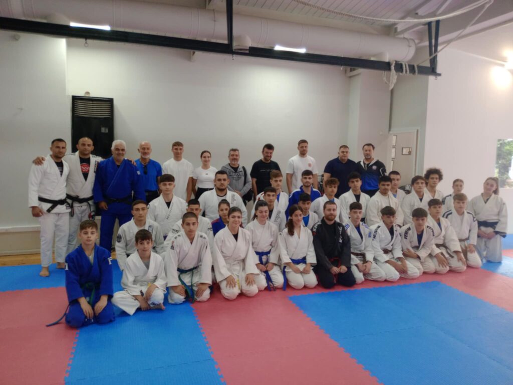 Δυναμική Συμμετοχή της Ακαδημίας Άθλησης Έδεσσας στην Προπόνηση της Εθνικής Ζίου Ζίτσου Βορείου Ελλάδος στην Καλαμαριά