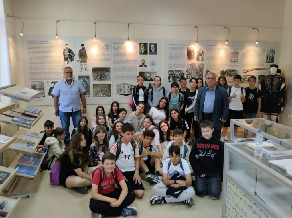 Βιωματικό μάθημα ιστορίας για τους μαθητές του 8ου Δημοτικού Σχολείου Έδεσσας στο Μουσείο Μακεδονικού Αγώνα στην Καρυδιά