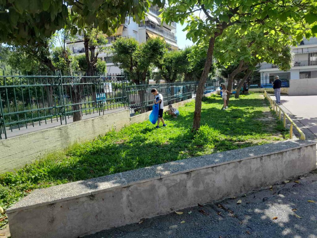 Οι μαθητές του 8ου Δημοτικού Σχολείου Έδεσσας δίνουν το παράδειγμα: δράση καθαρισμού σε σχολείο και γειτονιά