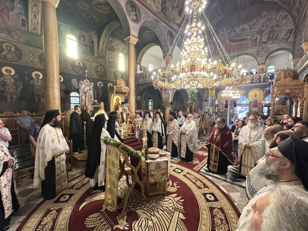 ΑΡΧΙΕΡΑΤΙΚΟΣ ΕΣΠΕΡΙΝΟΣ ΚΑΙ ΘΕΙΑ ΛΕΙΤΟΥΡΓΙΑ ΣΤΟΥΣ ΑΓ. ΠΑΝΤΕΣ ΕΔΕΣΣΗΣ