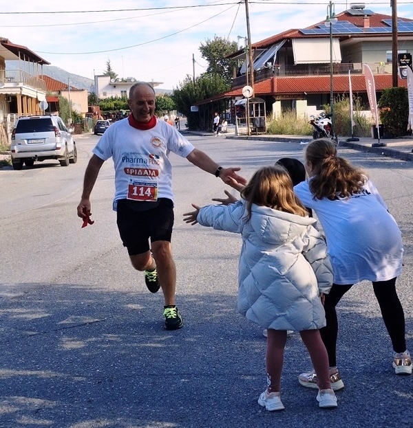 Ρεκόρ, συγκίνηση και μεγάλες συμμετοχές στον “Δρόμο Θυσίας Γιαννιτσών 2025”! – Πανελλήνιο ρεκόρ από τον Αθανάσιο Τσέλιο