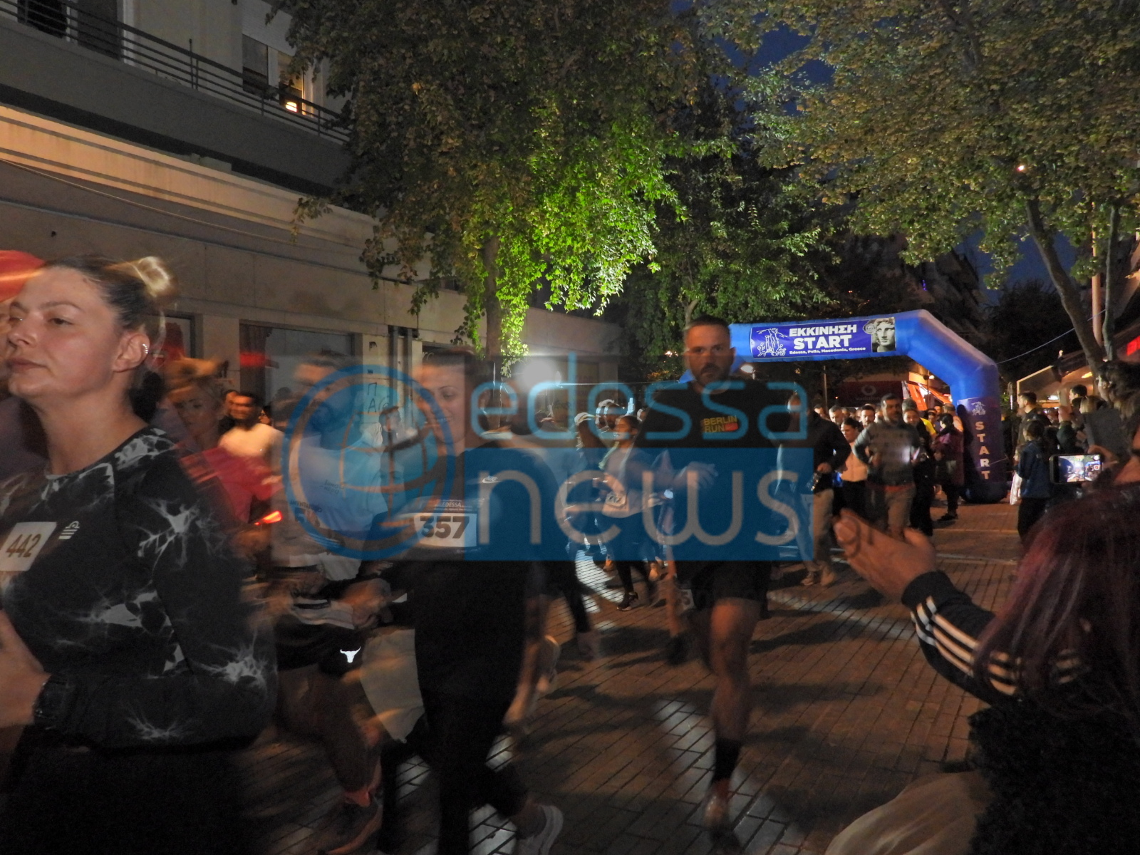 Το Edessanews για 10η χρονιά στον Νυχτερινό Δρόμο Νερού – Μια γιορτή ζωής και αθλητισμού στην Έδεσσα