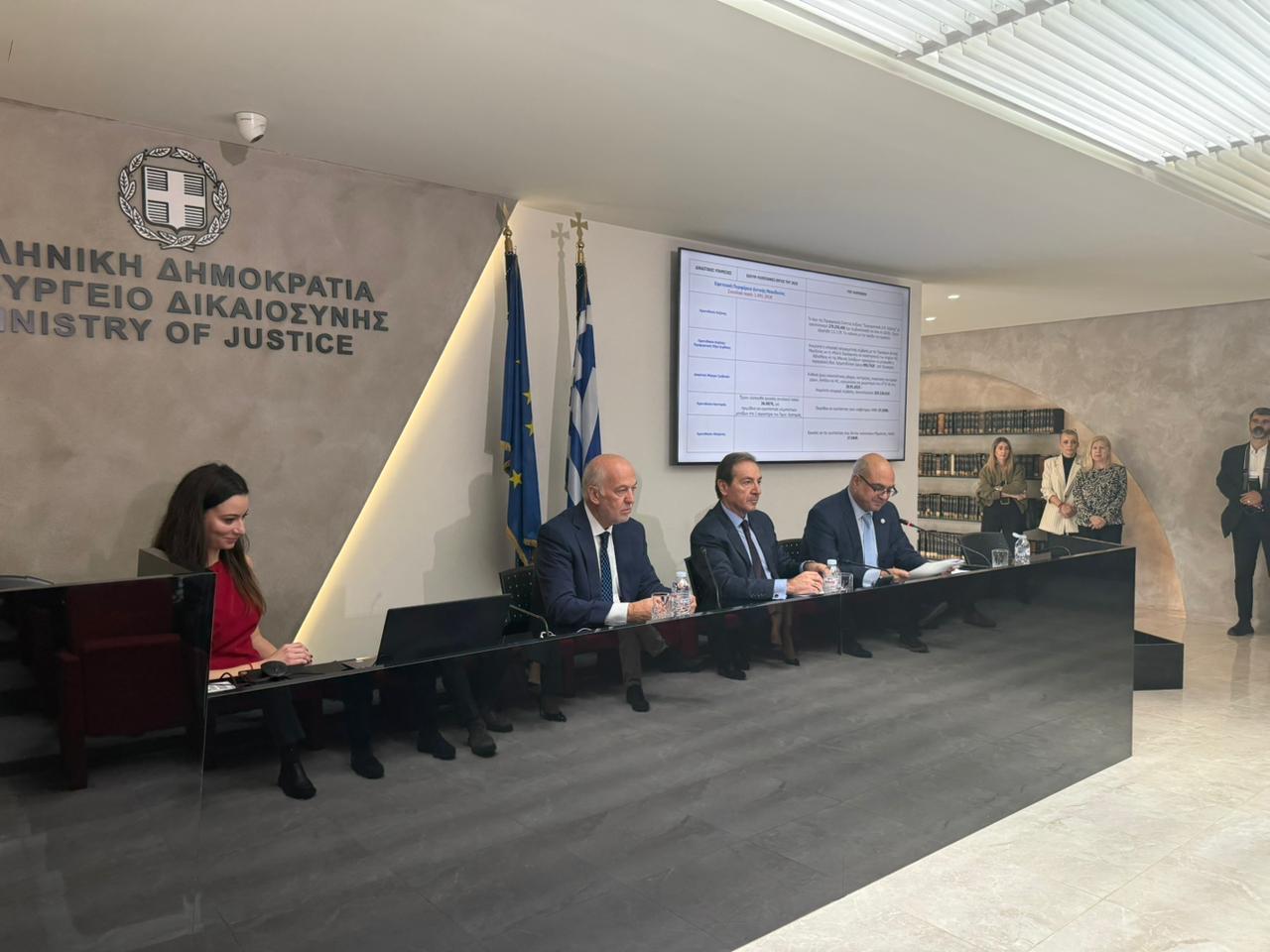 Λάκης Βασιλειάδης : Νέα Δικαστικά Μέγαρα σε Γιαννιτσά και Έδεσσα
