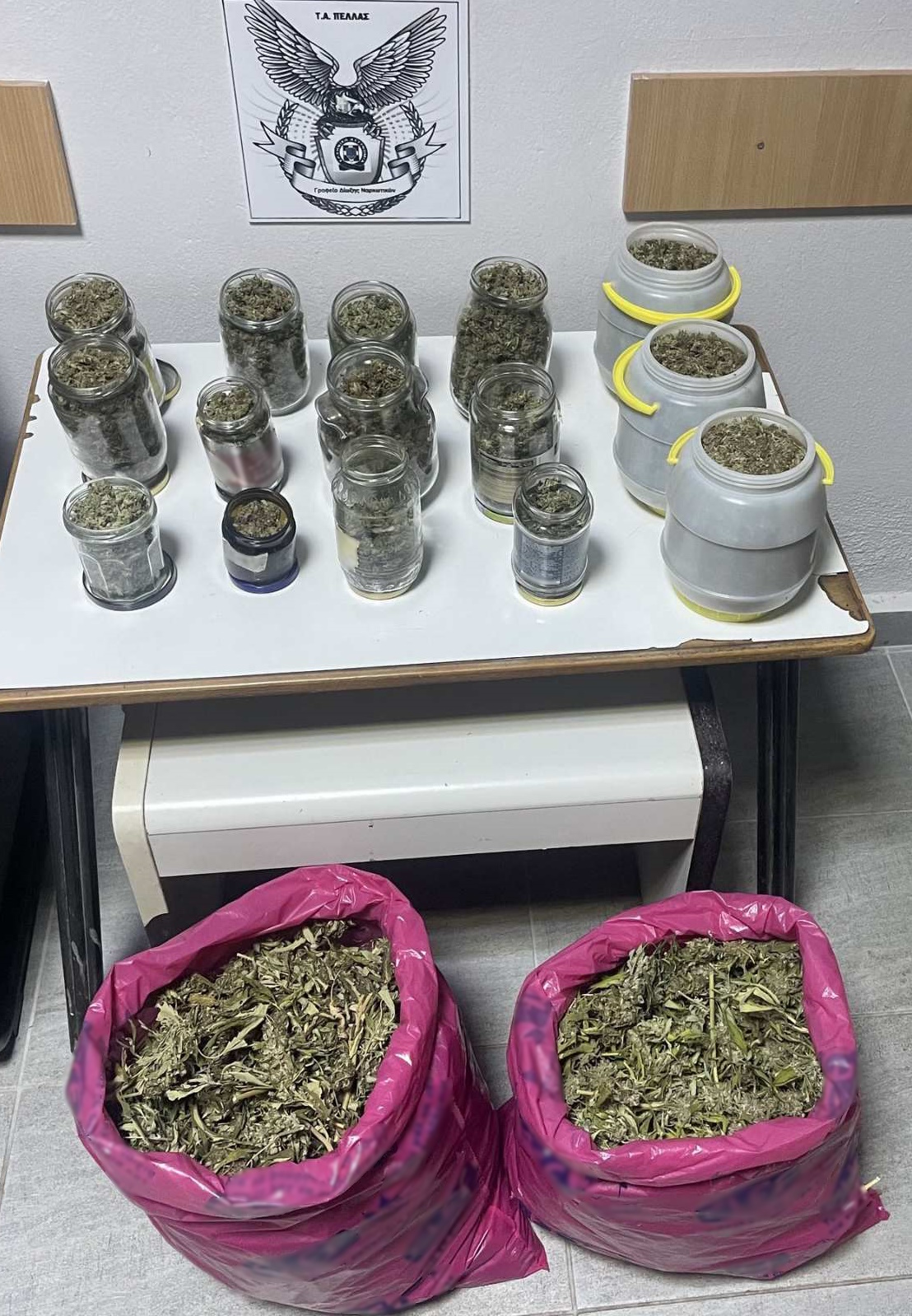 Συνελήφθησαν 2 άτομα, σε δύο διαφορετικές περιπτώσεις στην Πέλλα, για παραβάσεις της νομοθεσίας για τα ναρκωτικά