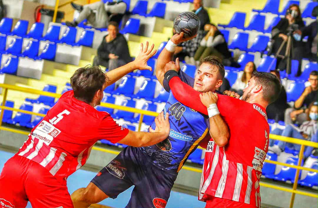 Ο νέος Πρόεδρος της Δημοτικής Κοινότητας Έδεσσας, Φάνης Τζουβάρας, μιλά για την πόλη, τη νέα γενιά και τον αθλητισμό