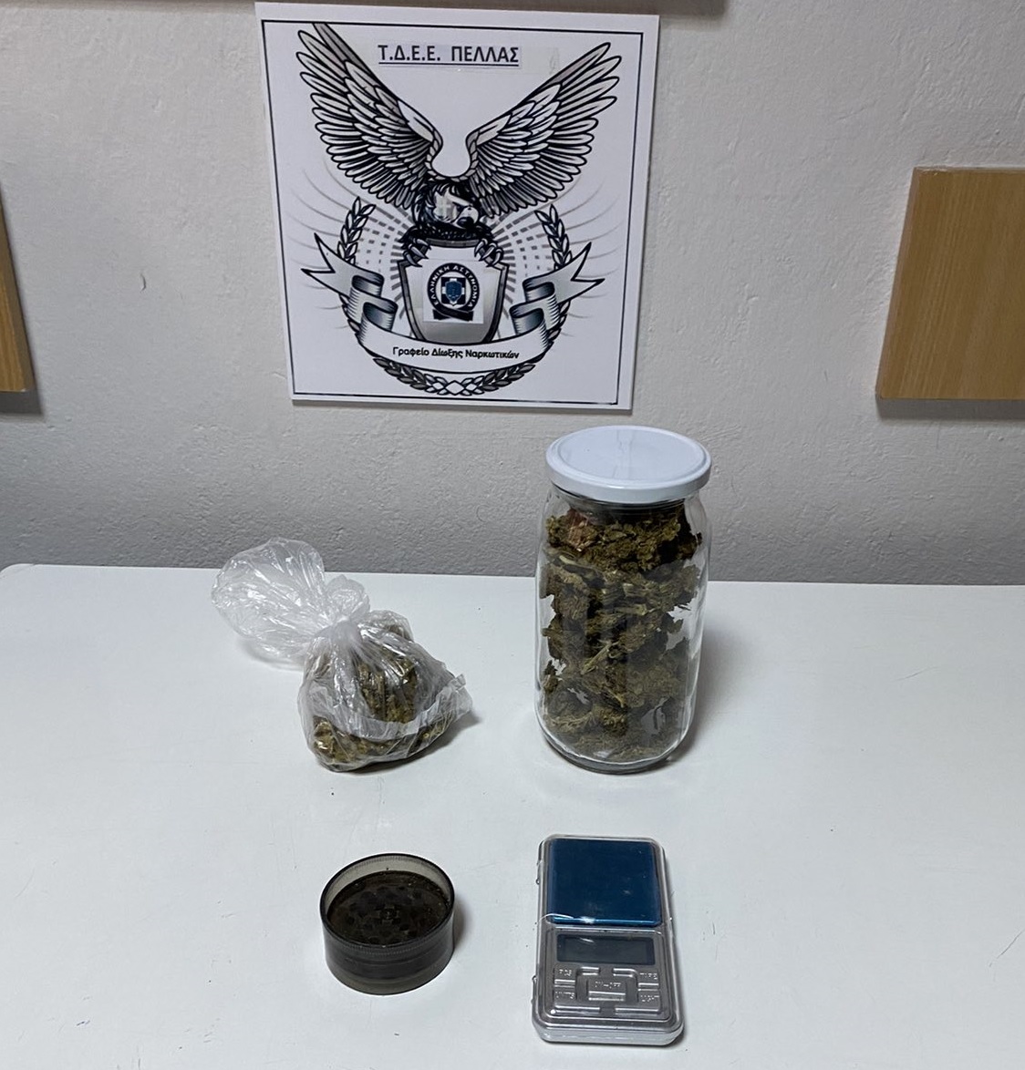 Συνελήφθησαν 2 άτομα, σε διαφορετικές περιπτώσεις, για παραβάσεις της νομοθεσίας για τα ναρκωτικά