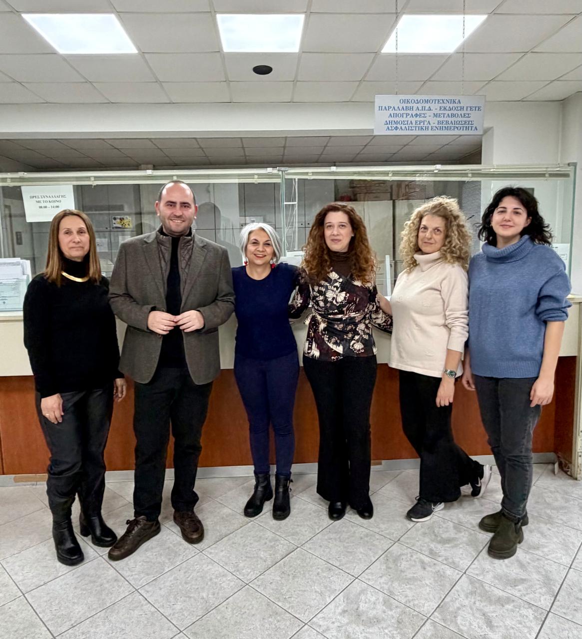 Επίσκεψη Λάκη Βασιλειάδη σε Υπηρεσίες στην Αλμωπία