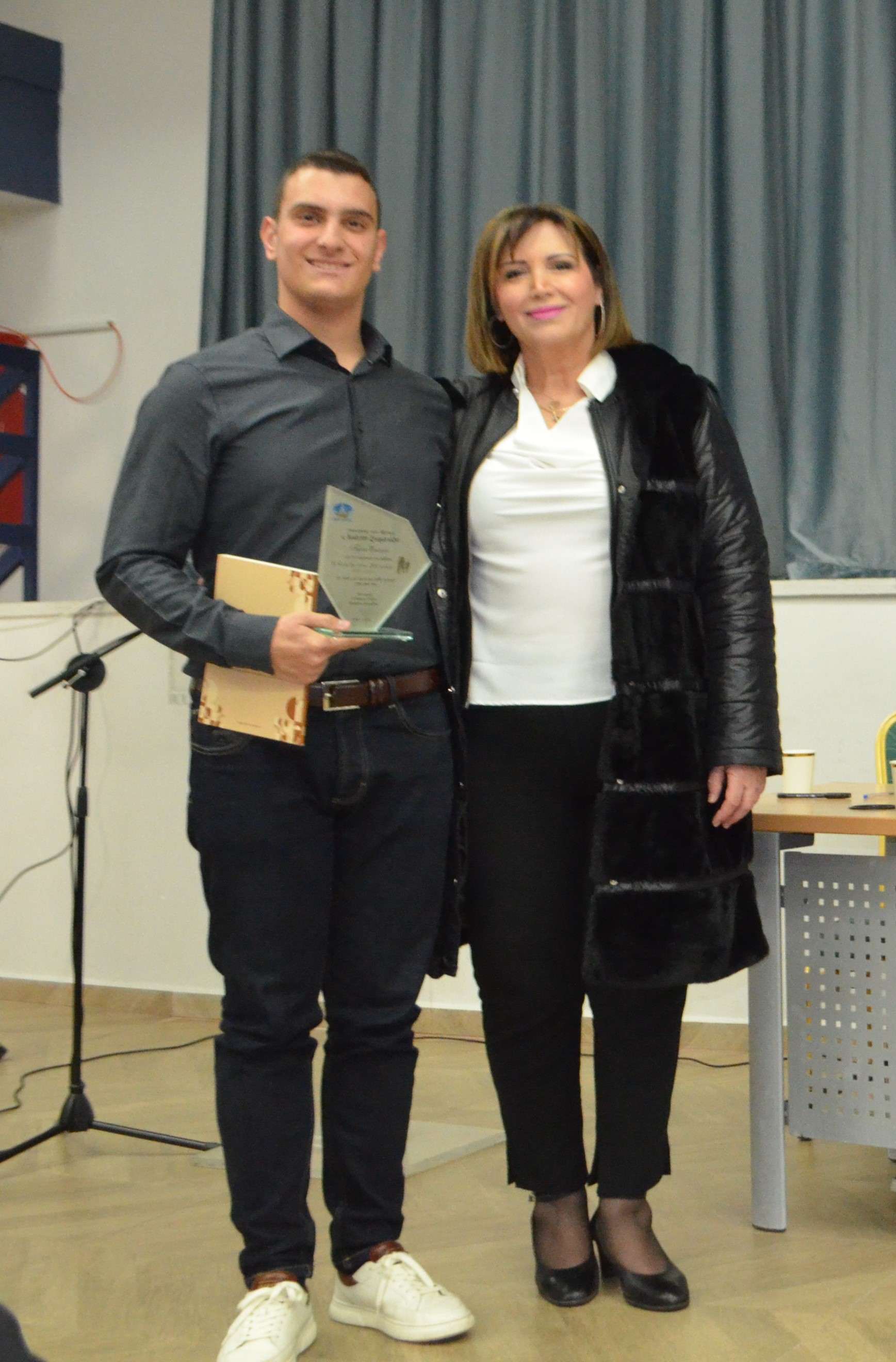 Πραγματοποιήθηκε στη Σκύδρα η παρουσίαση του βιβλίου του Γιάννη Σταματιάδη «Η Ελλάδα στον 20ό αιώνα 1879-2019»