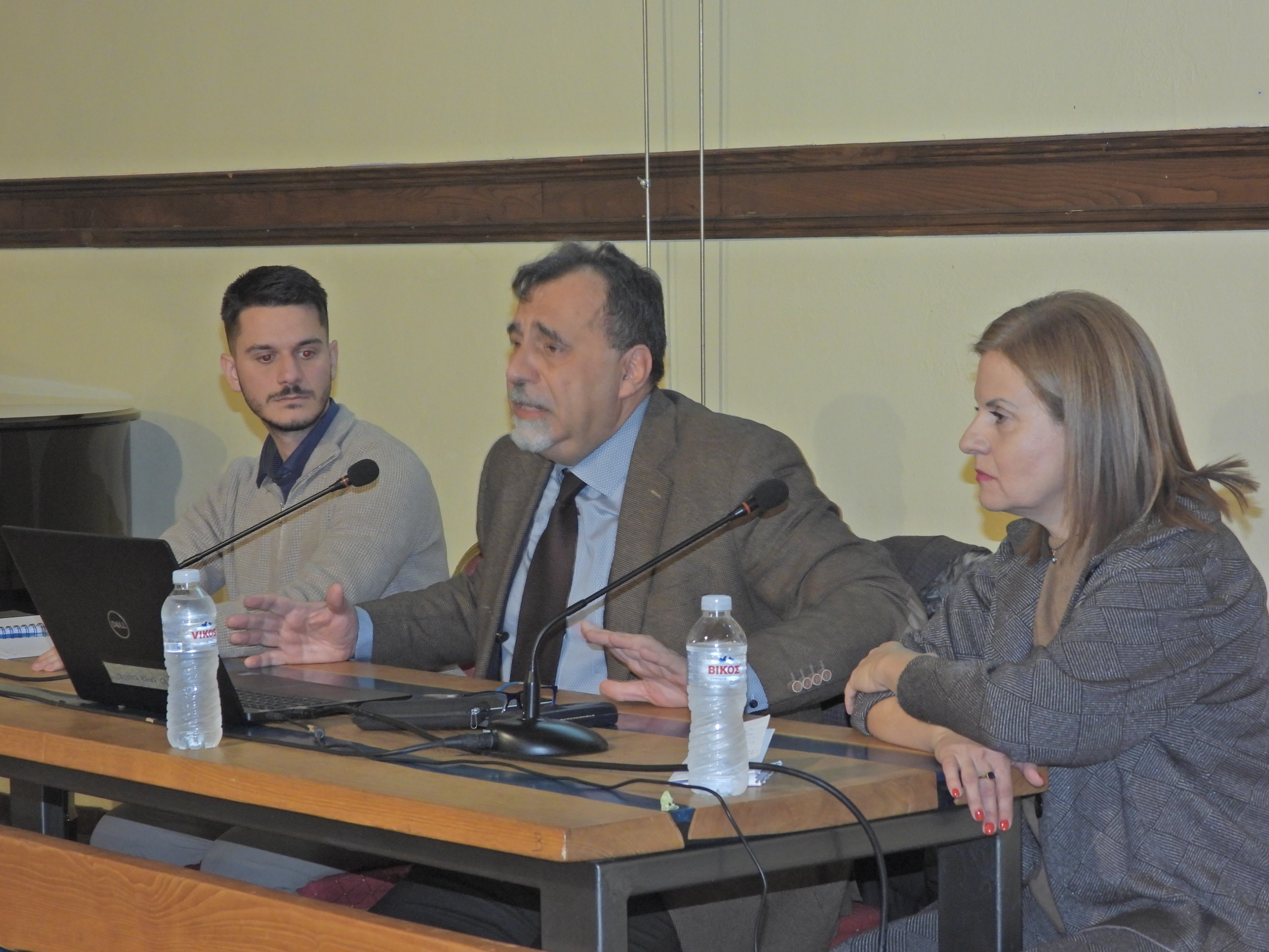 Όταν η βία μπαίνει στο σπίτι : Μια ουσιαστική ημερίδα στο Παρθεναγωγείο Έδεσσας (video + photos)