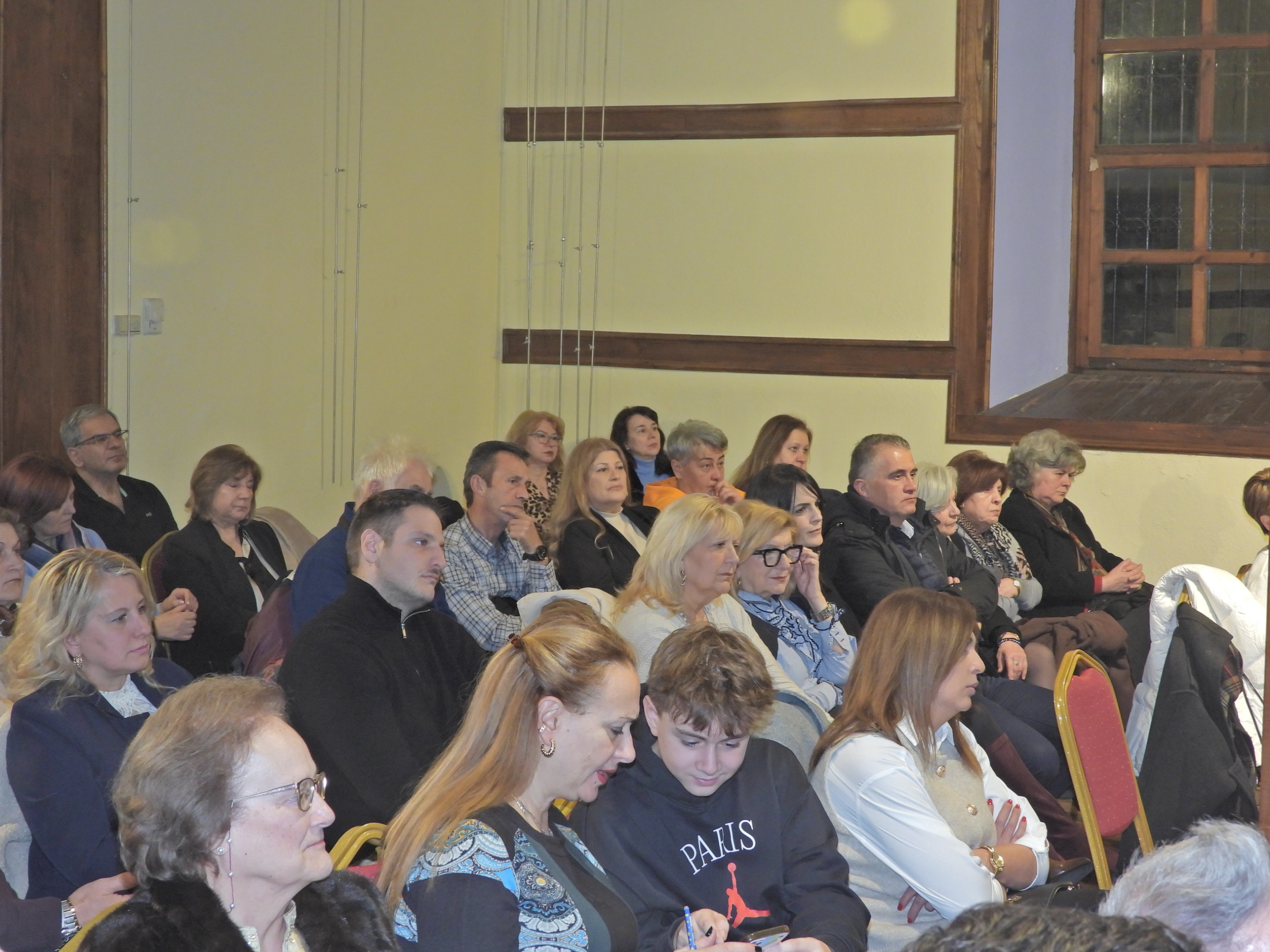 Όταν η βία μπαίνει στο σπίτι : Μια ουσιαστική ημερίδα στο Παρθεναγωγείο Έδεσσας (video + photos)