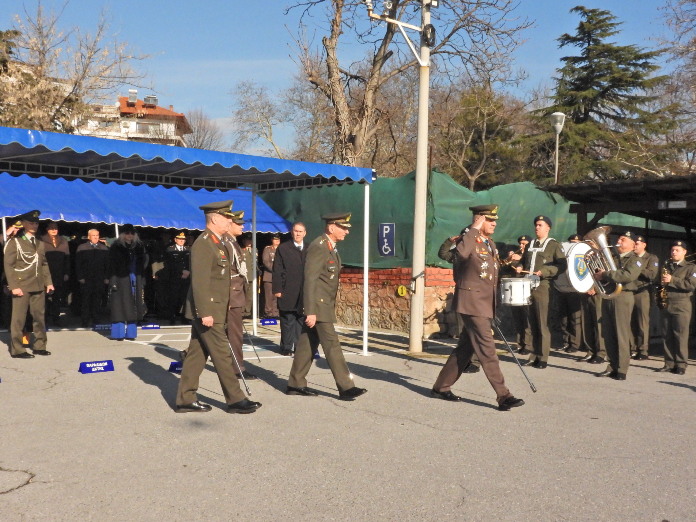Σε κλίμα συγκίνησης η παράδοση – παραλαβή της 2ας Μηχανοκίνητης Μεραρχίας Πεζικού στην Έδεσσα (3 video + photos)
