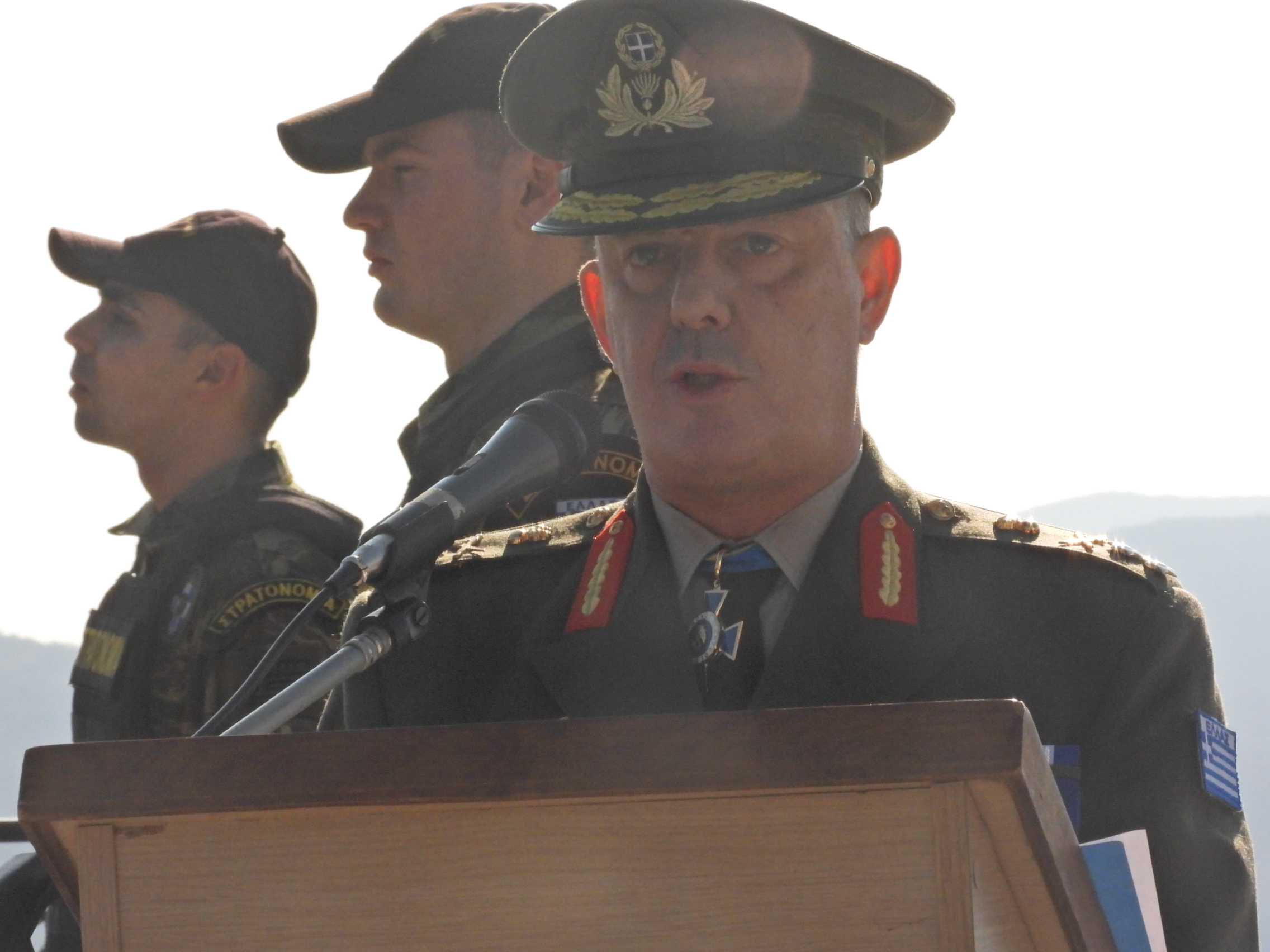 Σε κλίμα συγκίνησης η παράδοση – παραλαβή της 2ας Μηχανοκίνητης Μεραρχίας Πεζικού στην Έδεσσα (3 video + photos)