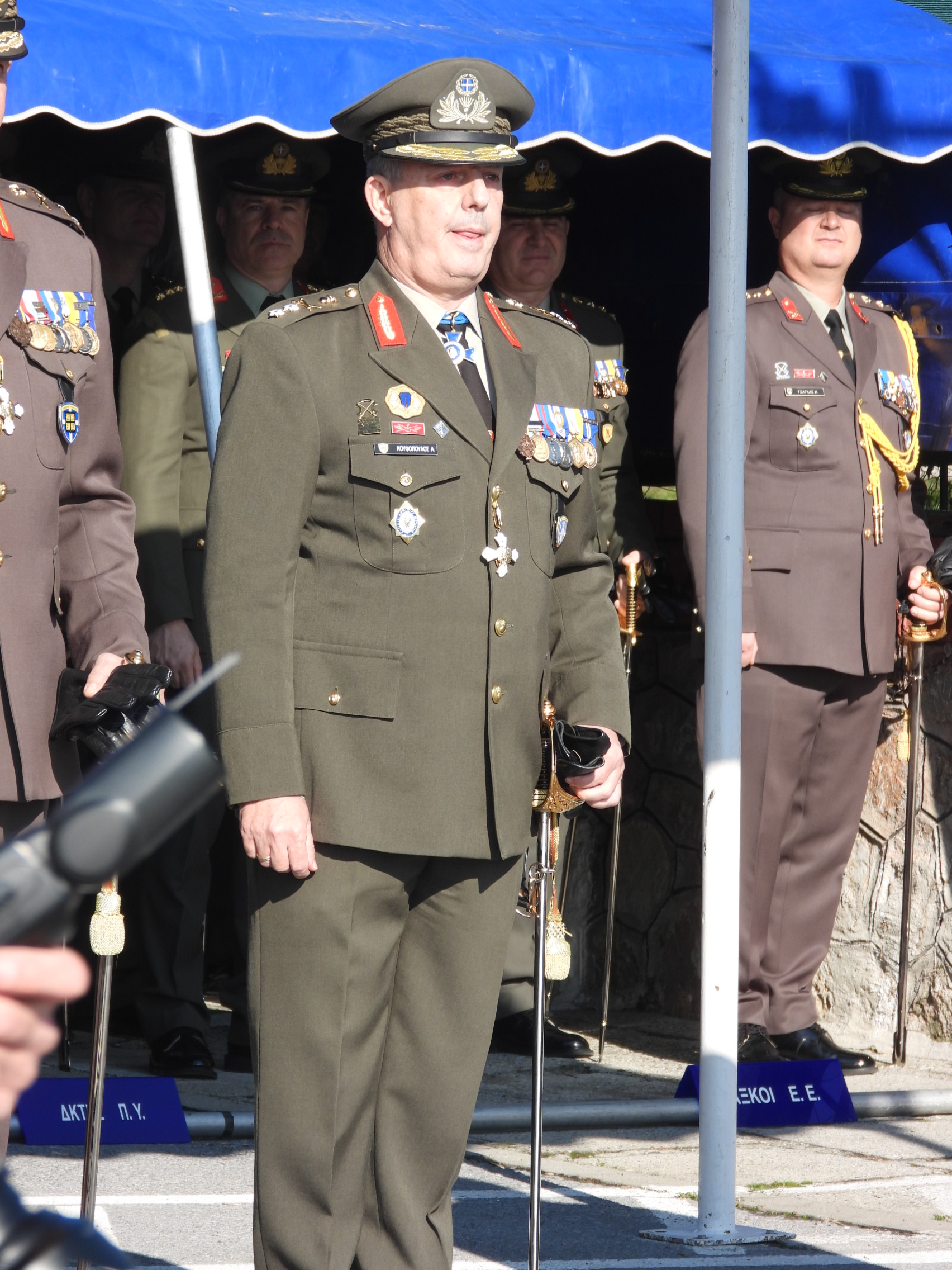 Σε κλίμα συγκίνησης η παράδοση – παραλαβή της 2ας Μηχανοκίνητης Μεραρχίας Πεζικού στην Έδεσσα (3 video + photos)