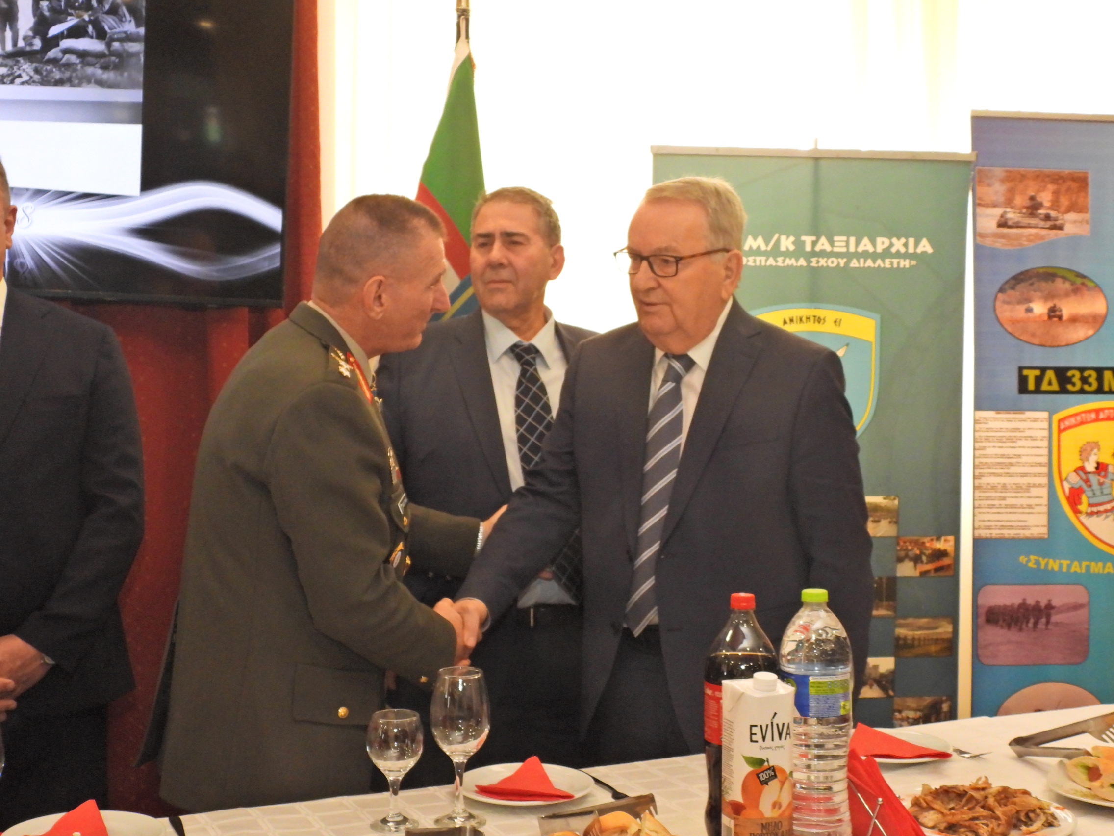 Σε κλίμα συγκίνησης η παράδοση – παραλαβή της 2ας Μηχανοκίνητης Μεραρχίας Πεζικού στην Έδεσσα (3 video + photos)