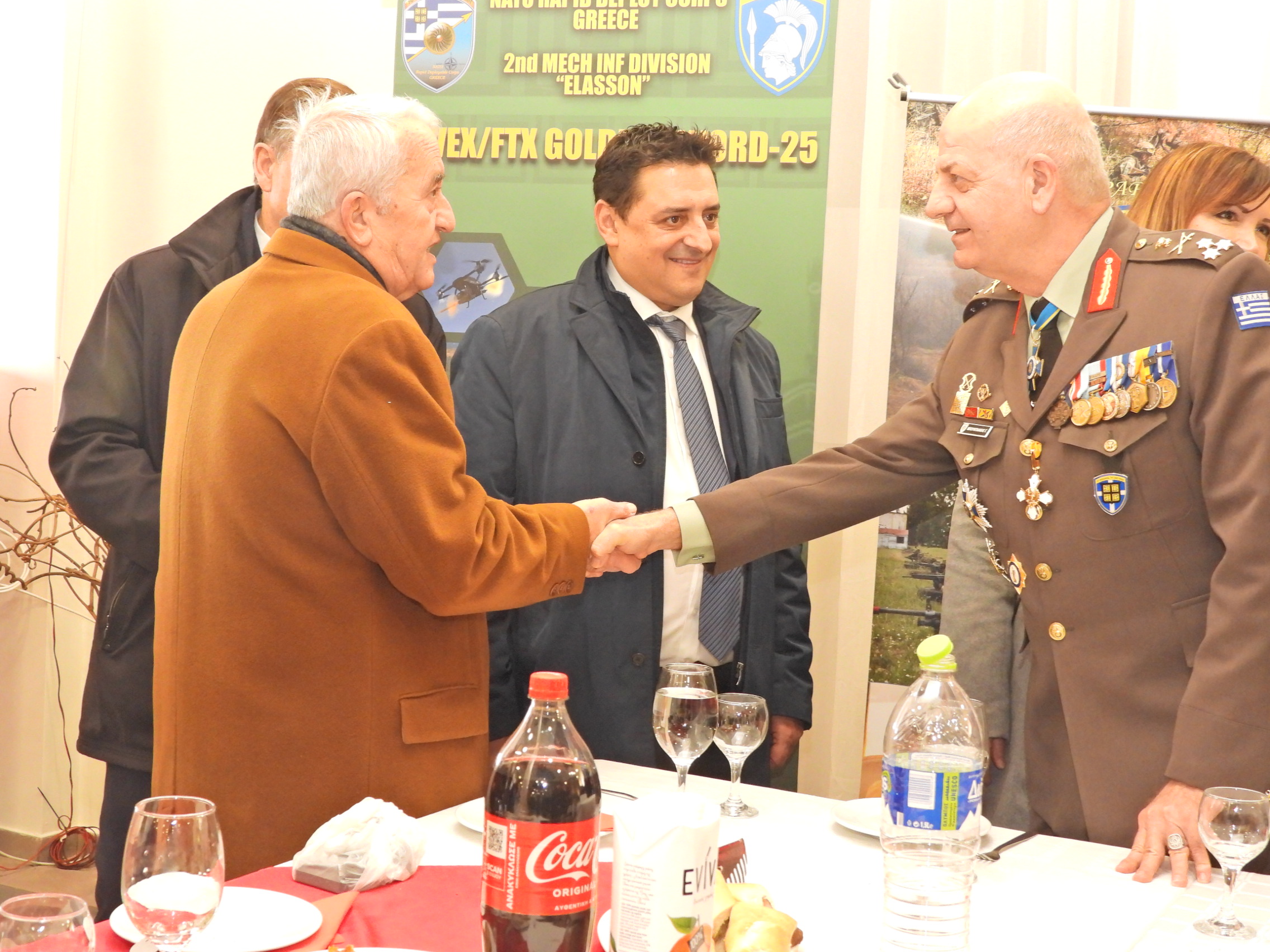 Σε κλίμα συγκίνησης η παράδοση – παραλαβή της 2ας Μηχανοκίνητης Μεραρχίας Πεζικού στην Έδεσσα (3 video + photos)