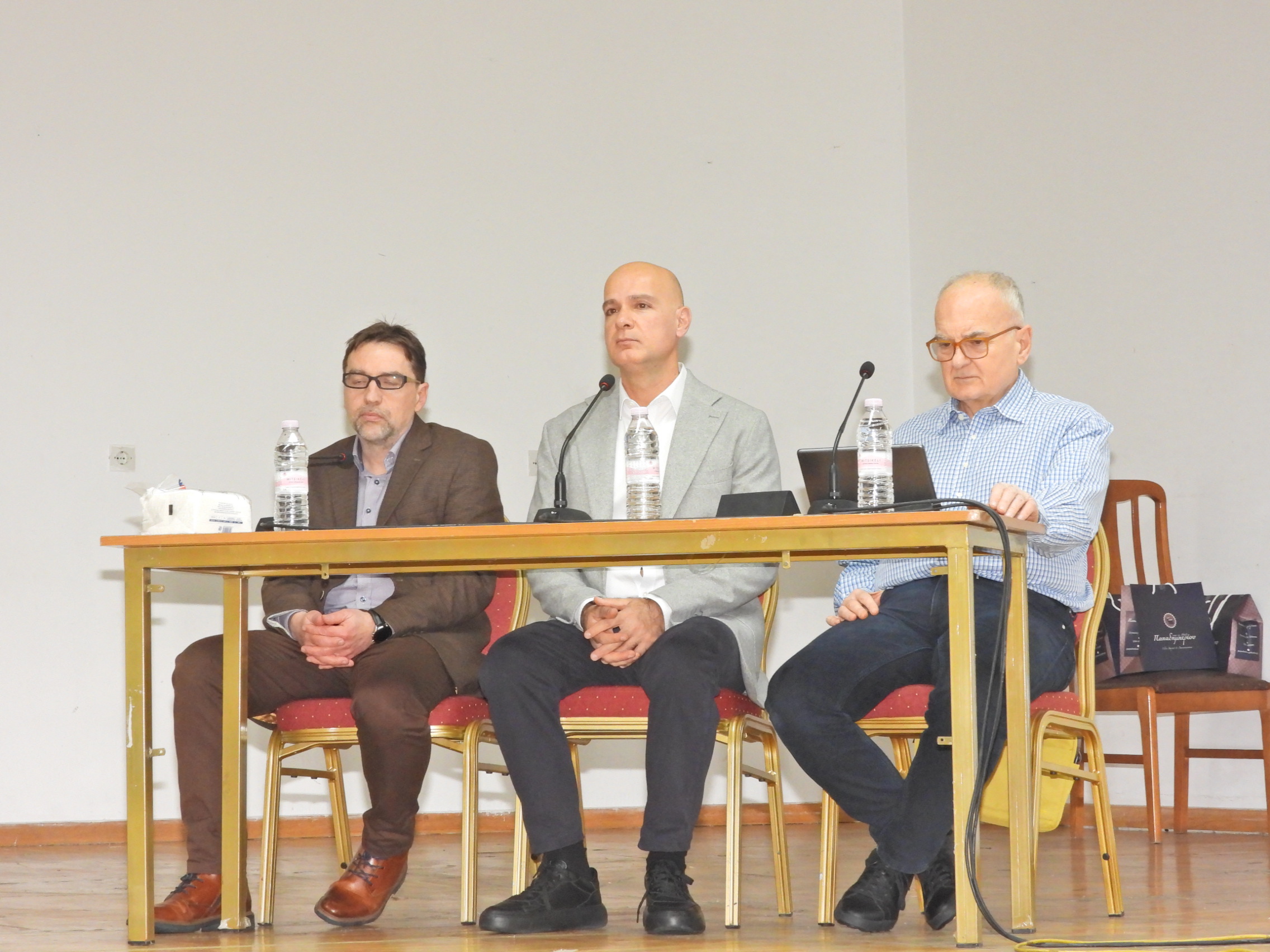 Με επιτυχία η ημερίδα του Κέντρου Πρόληψης «Όραμα» για την προστασία ανηλίκων από αλκοόλ, κάπνισμα (video + photos)