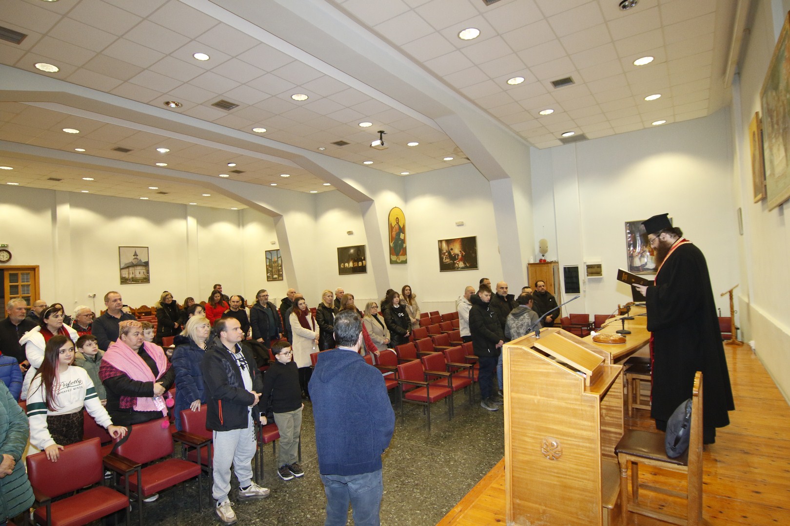 Κοπή Βασιλόπιτας των τμημάτων Ξυλογλυπτικής της Ιεράς Μητροπόλεως στην Έδεσσα