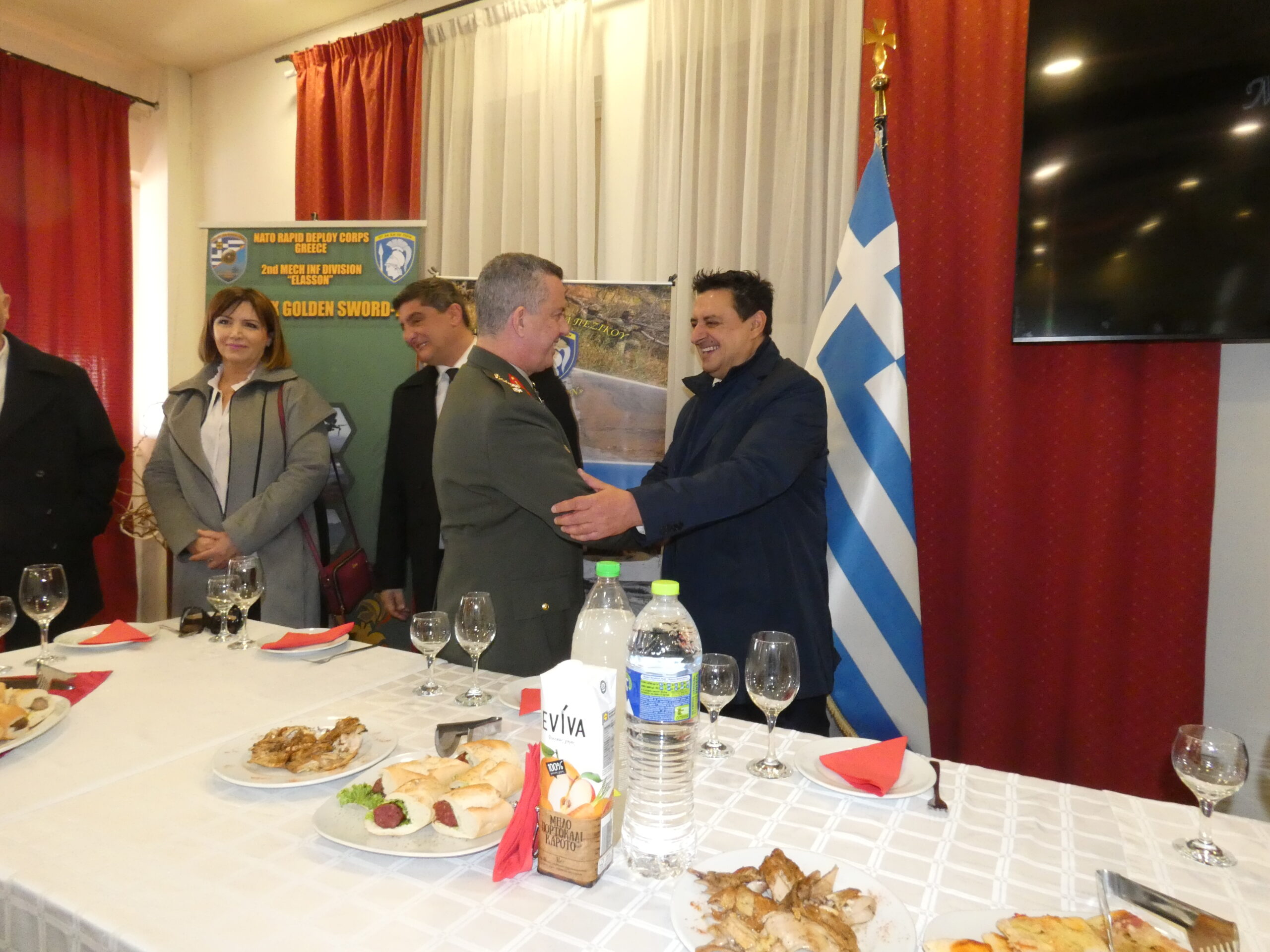 Σε κλίμα συγκίνησης η παράδοση – παραλαβή της 2ας Μηχανοκίνητης Μεραρχίας Πεζικού στην Έδεσσα (3 video + photos)