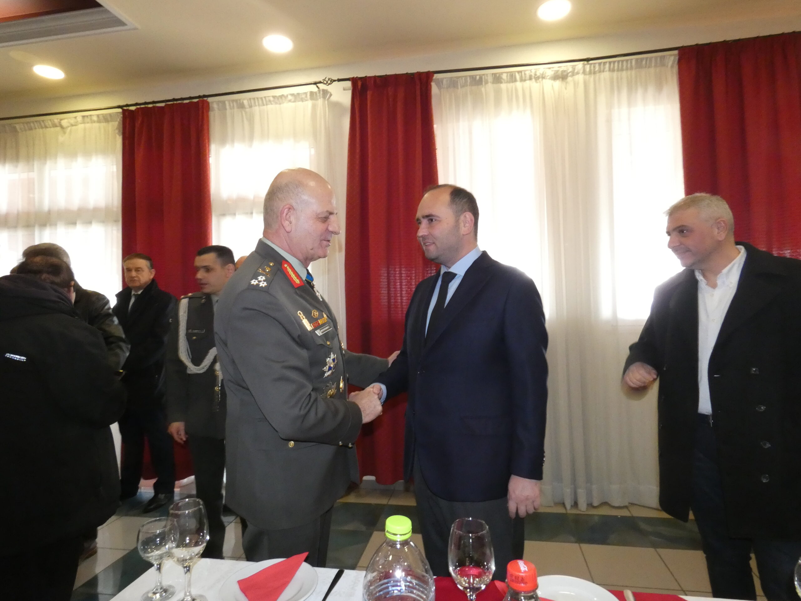 Σε κλίμα συγκίνησης η παράδοση – παραλαβή της 2ας Μηχανοκίνητης Μεραρχίας Πεζικού στην Έδεσσα (3 video + photos)