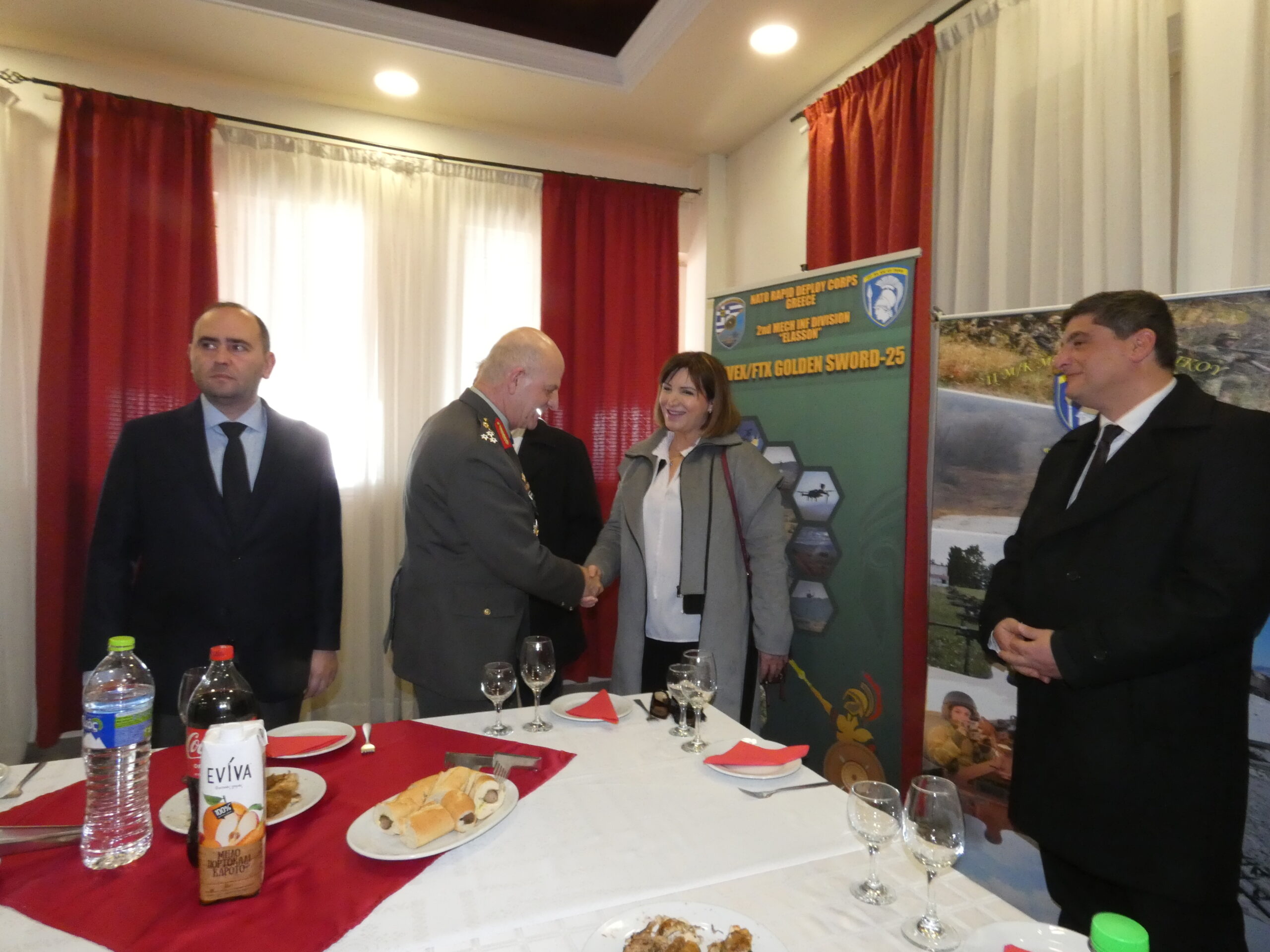 Σε κλίμα συγκίνησης η παράδοση – παραλαβή της 2ας Μηχανοκίνητης Μεραρχίας Πεζικού στην Έδεσσα (3 video + photos)