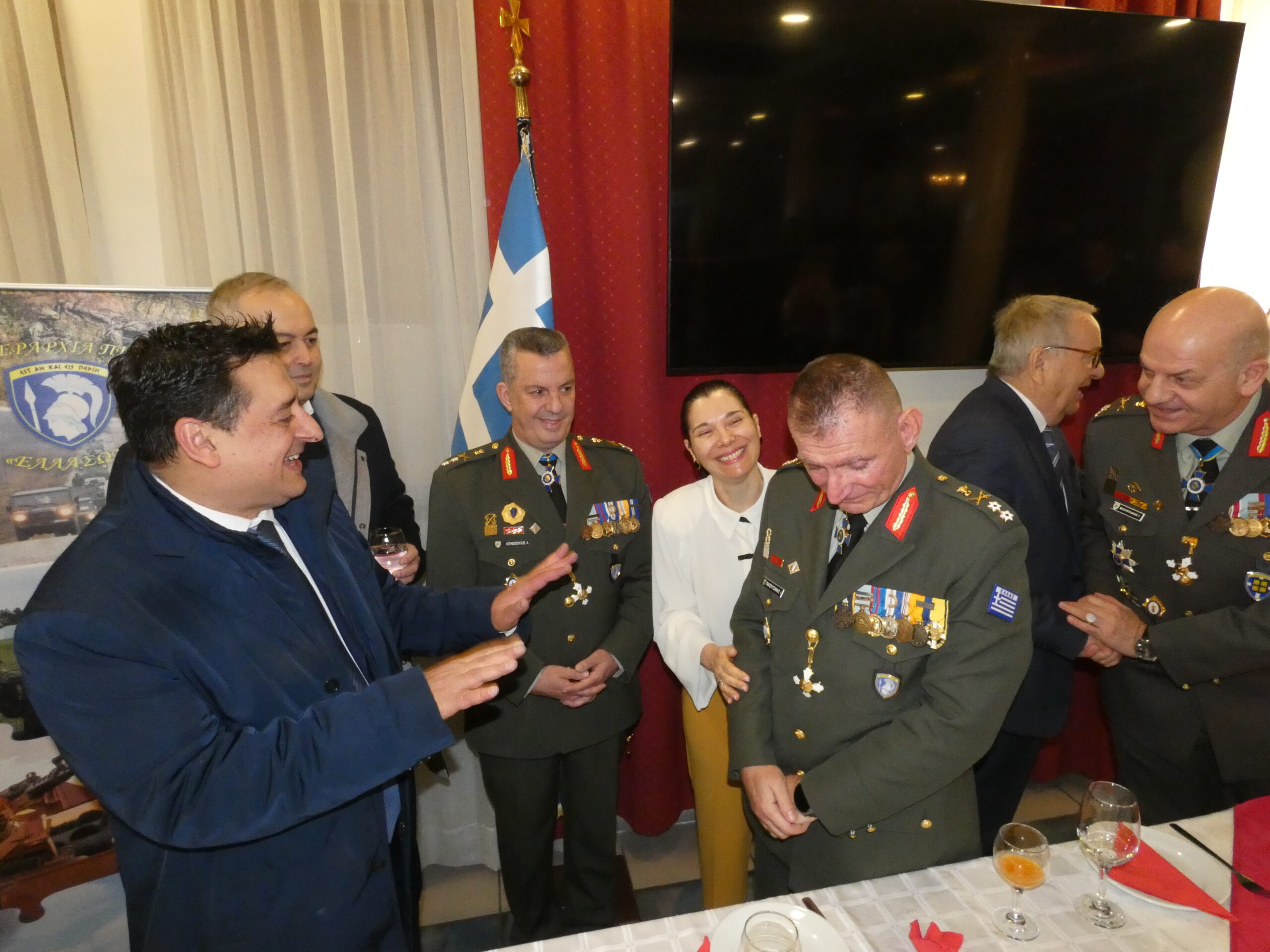 Σε κλίμα συγκίνησης η παράδοση – παραλαβή της 2ας Μηχανοκίνητης Μεραρχίας Πεζικού στην Έδεσσα (3 video + photos)