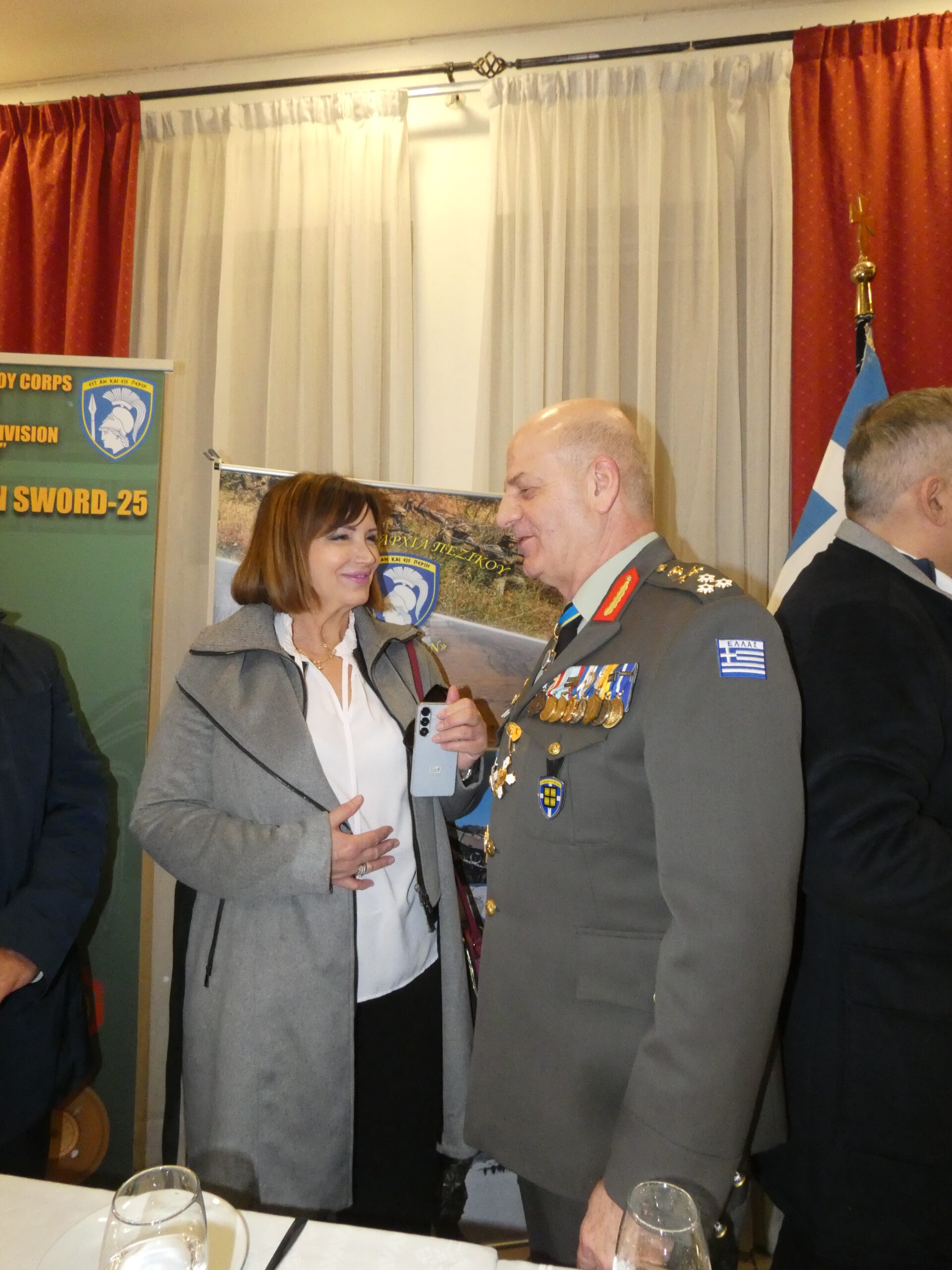 Σε κλίμα συγκίνησης η παράδοση – παραλαβή της 2ας Μηχανοκίνητης Μεραρχίας Πεζικού στην Έδεσσα (3 video + photos)