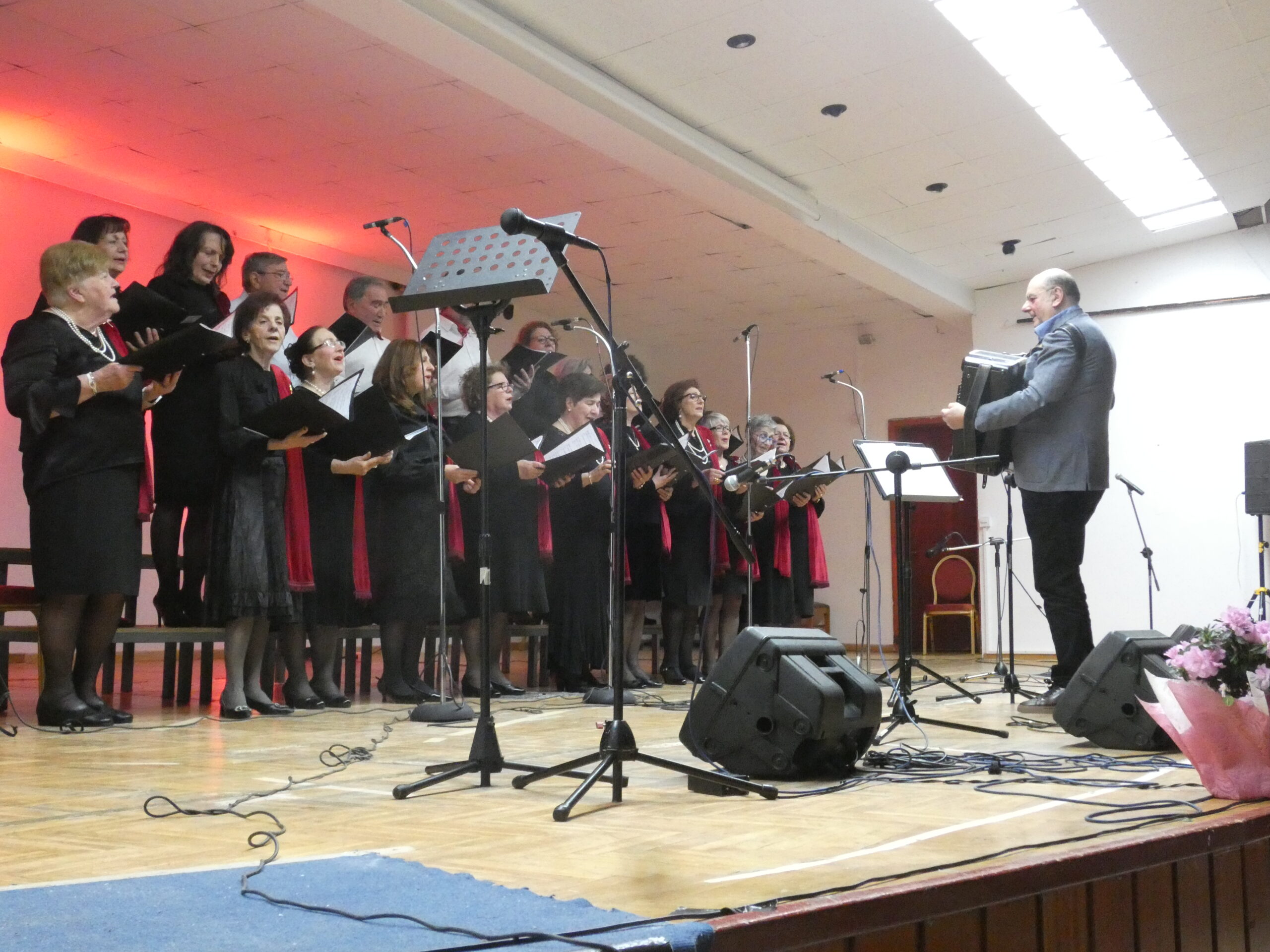 Όταν οι μικρασιατικές μνήμες ενώνονται - η χορωδιακή συνάντηση του Συλλόγου Μικρασιατών Ν. Πέλλας «Η Μπίγα» (video + photos)