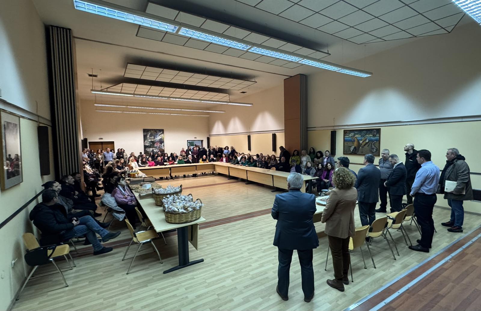 Οικογενειακό κλίμα στην κοπή βασιλόπιτας του Συλλόγου Εργαζομένων Δήμου Πέλλας