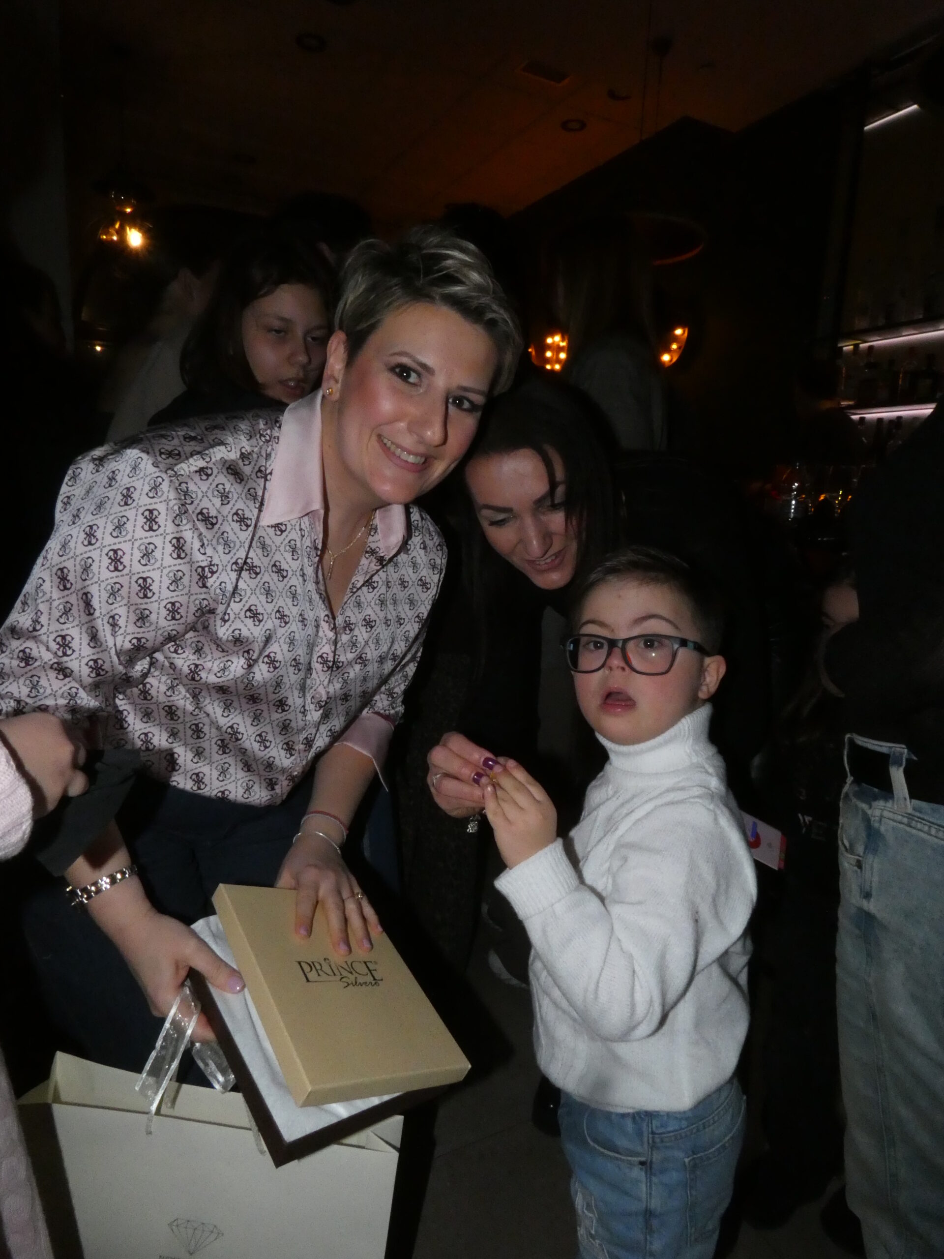 Σε ζεστό και γιορτινό κλίμα η κοπή βασιλόπιτας του Physio Ροή