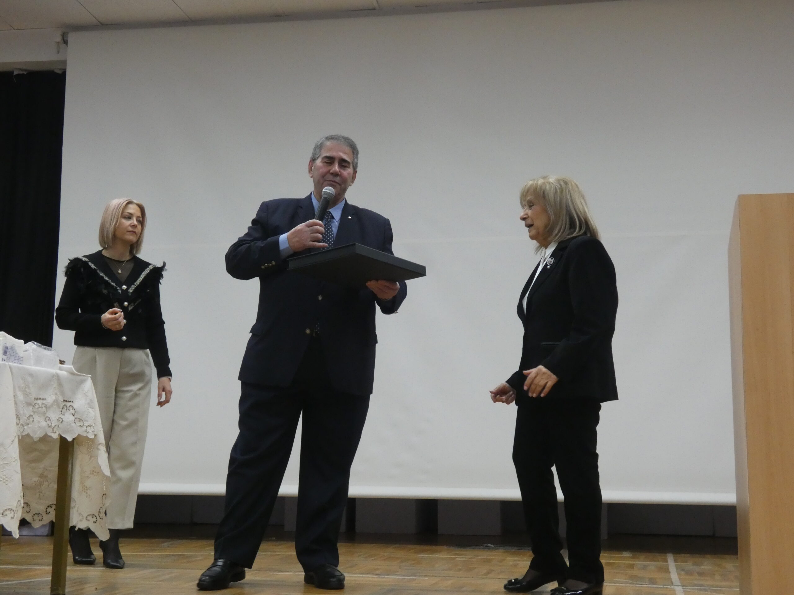 Κοπή βασιλόπιτας στην Π.Ε. Πέλλας παρουσία της Περιφερειάρχη Κεντρικής Μακεδονίας (video + photos)