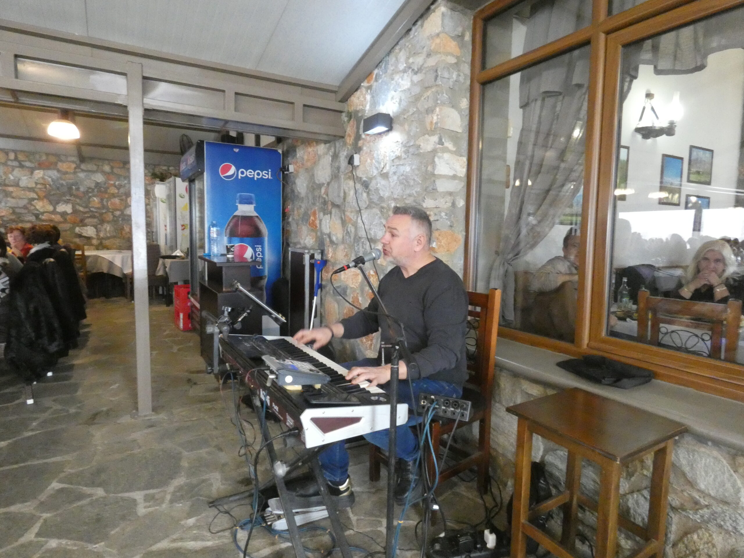 Με ζεστασιά, σεβασμό και χαμόγελα η κοπή της βασιλόπιτας του ΚΑΠΗ Έδεσσας (video + photos)