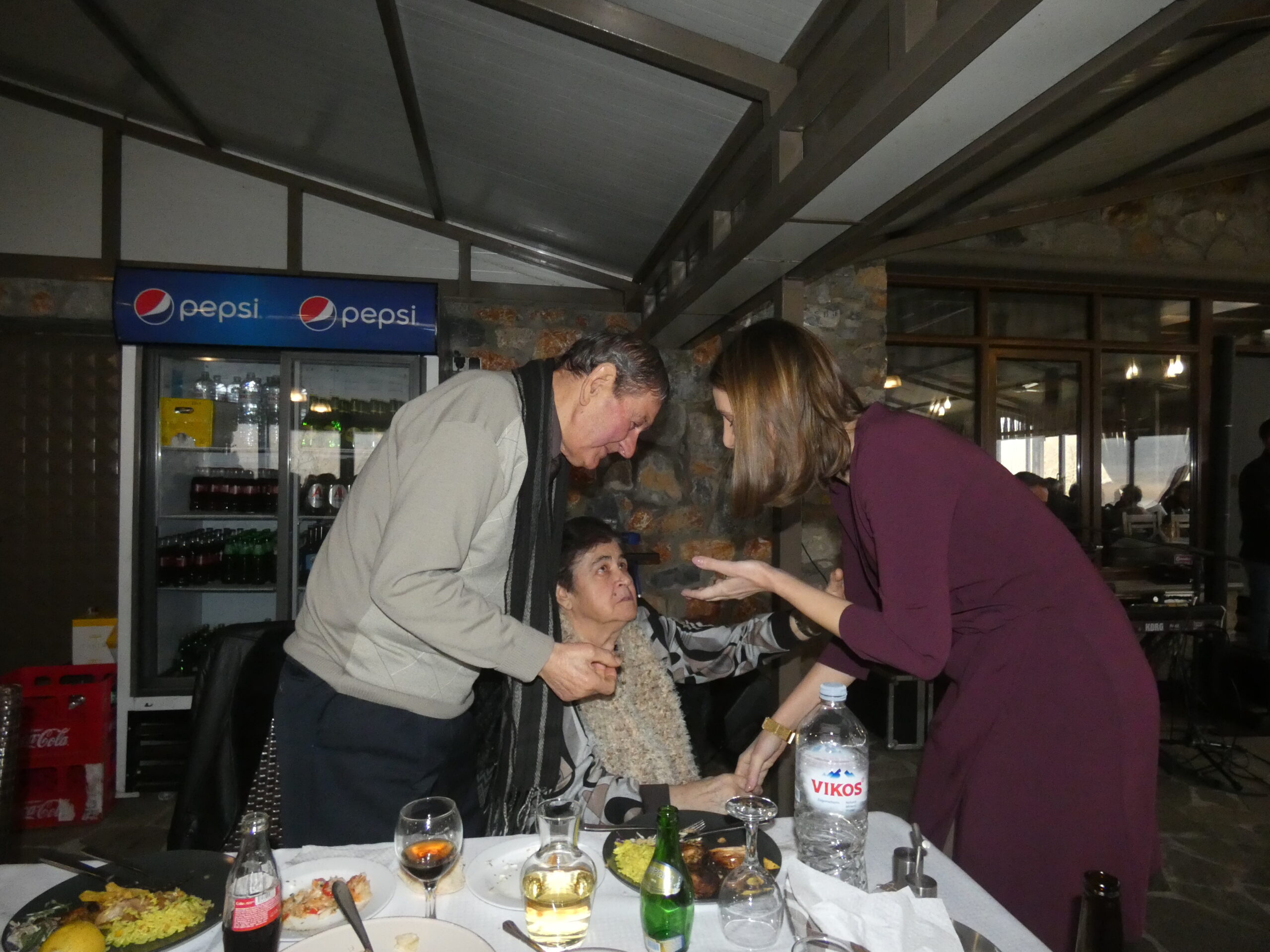 Με ζεστασιά, σεβασμό και χαμόγελα η κοπή της βασιλόπιτας του ΚΑΠΗ Έδεσσας (video + photos)