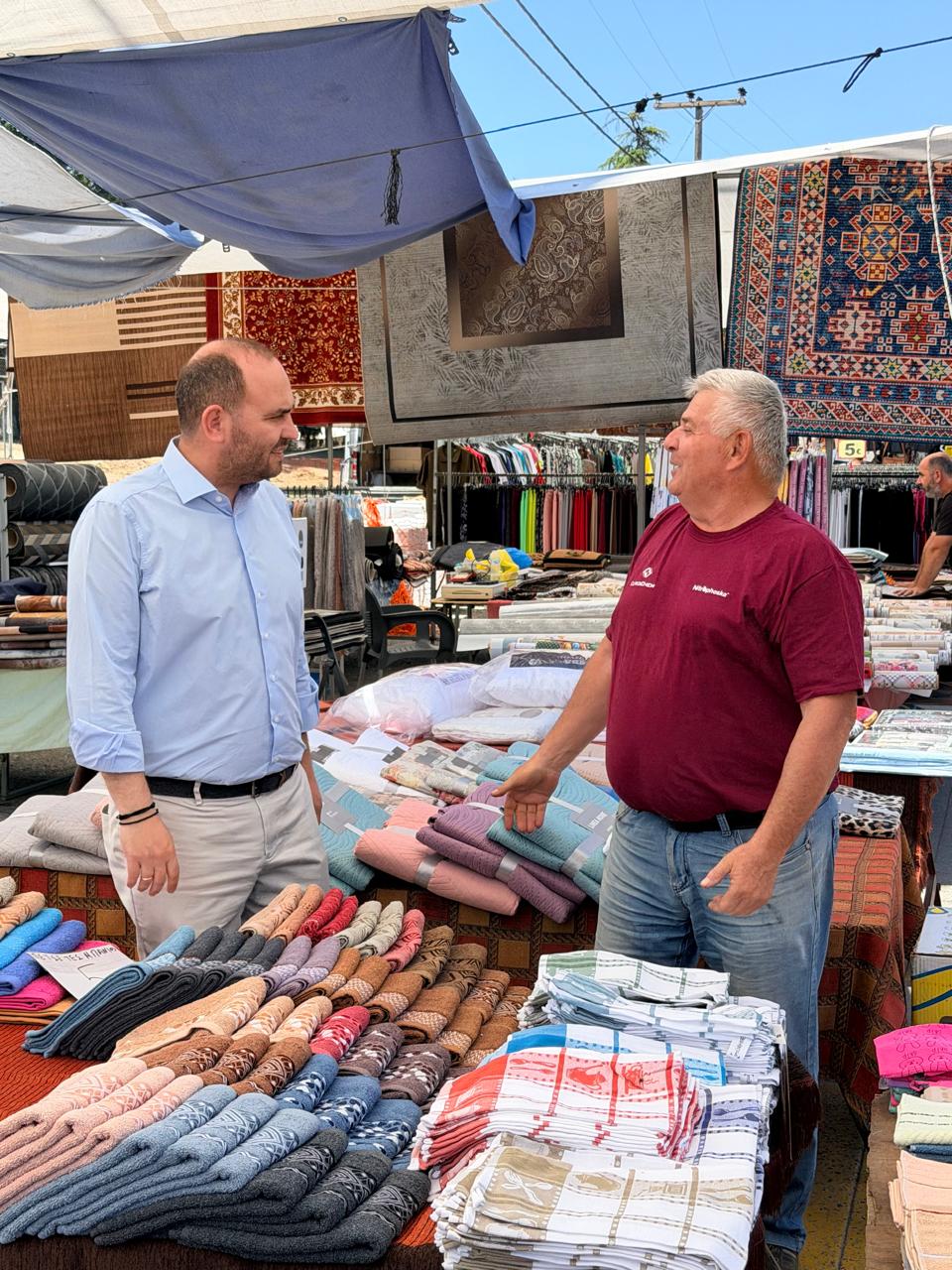 Επίσκεψη Λάκη Βασιλειάδη στη Λαϊκή αγορά Σκύδρας