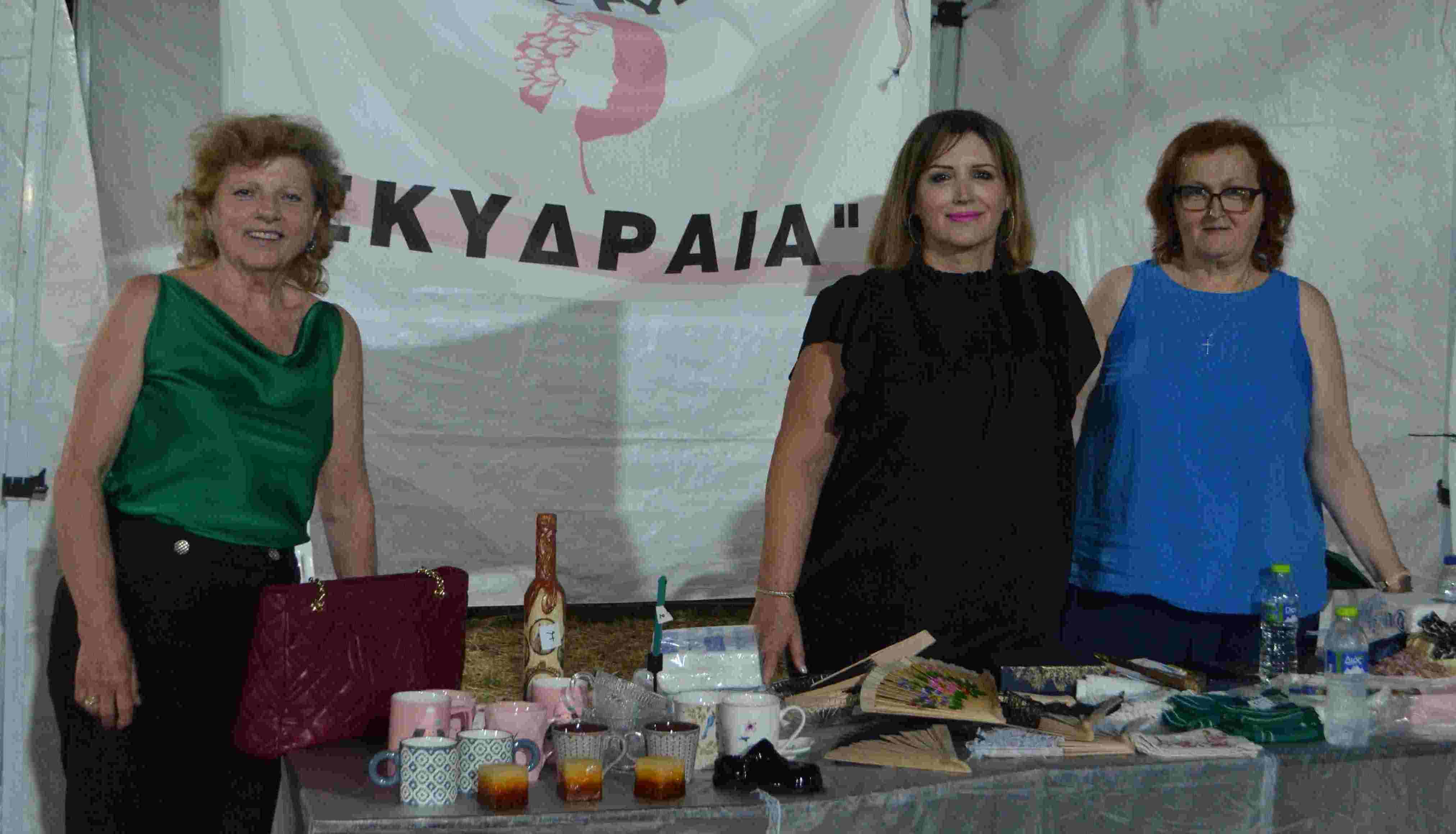 Συνεχίζεται μ΄επιτυχία η 10η Εμποροπανήγυρη Σκύδρας – Μουσική βραδιά με τη Στέλλα Κονιτοπούλου