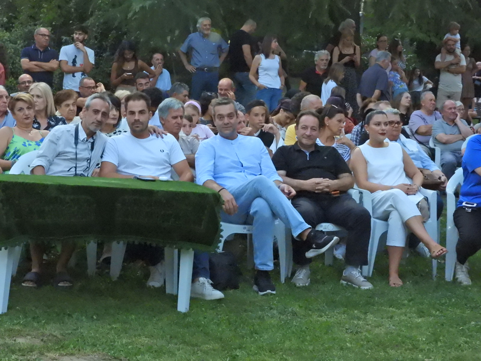 Το 4ο Φεστιβάλ Χορού και Λαογραφίας ολοκληρώθηκε με μια μεγάλη πατινάδα, χρώματα, μουσική, παράδοση και ανθρώπους που προσφέρουν (πλούσιο φωτορεπορτάζ + video)