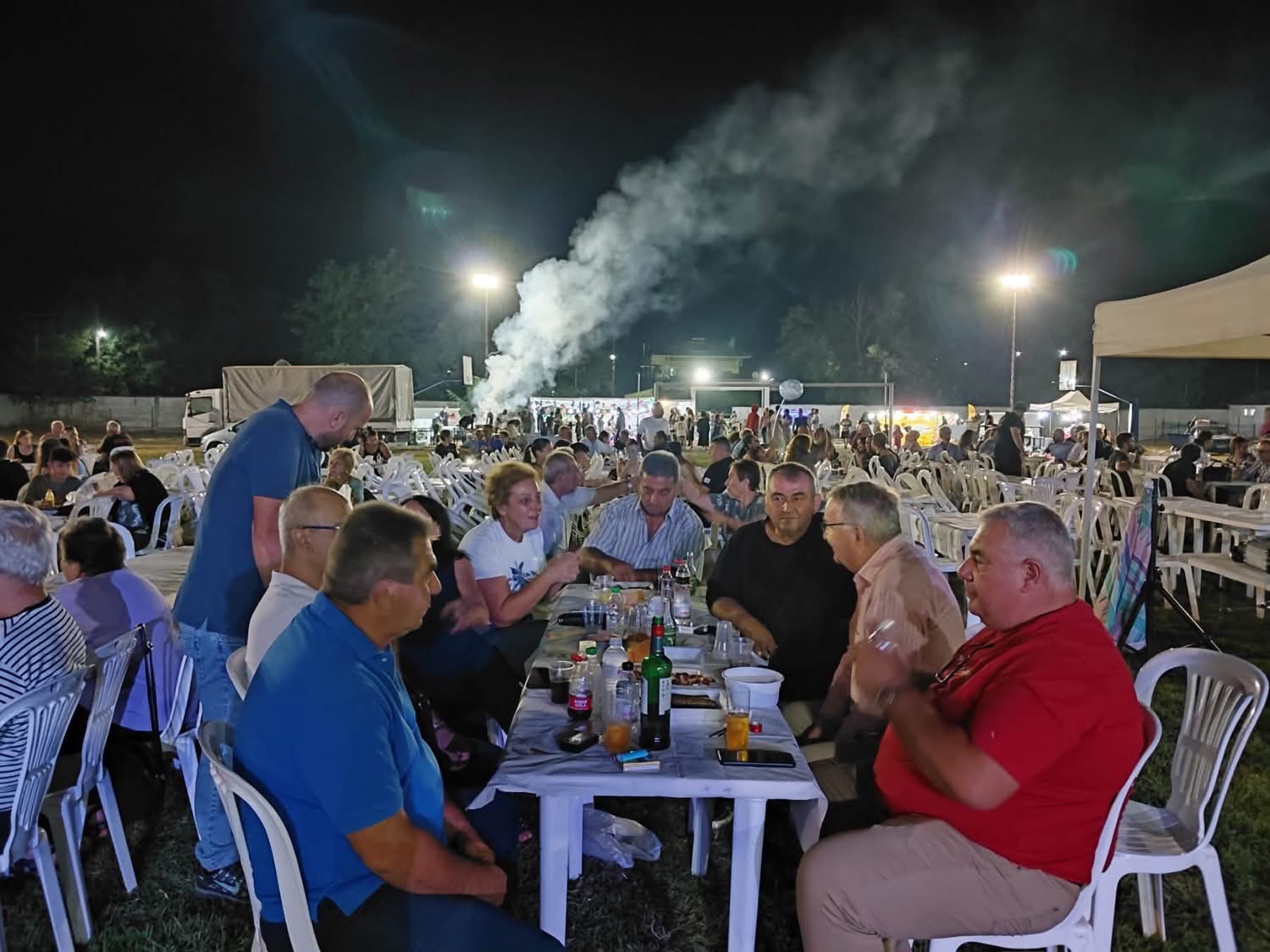 Ο Γιώργος Καρασμάνης στην εμβληματική παράσταση για τον Άγιο Χρυσόστομο Σμύρνης στο Ριζοχώρι και στο ποντιακό πανηγύρι της Κωνσταντίας