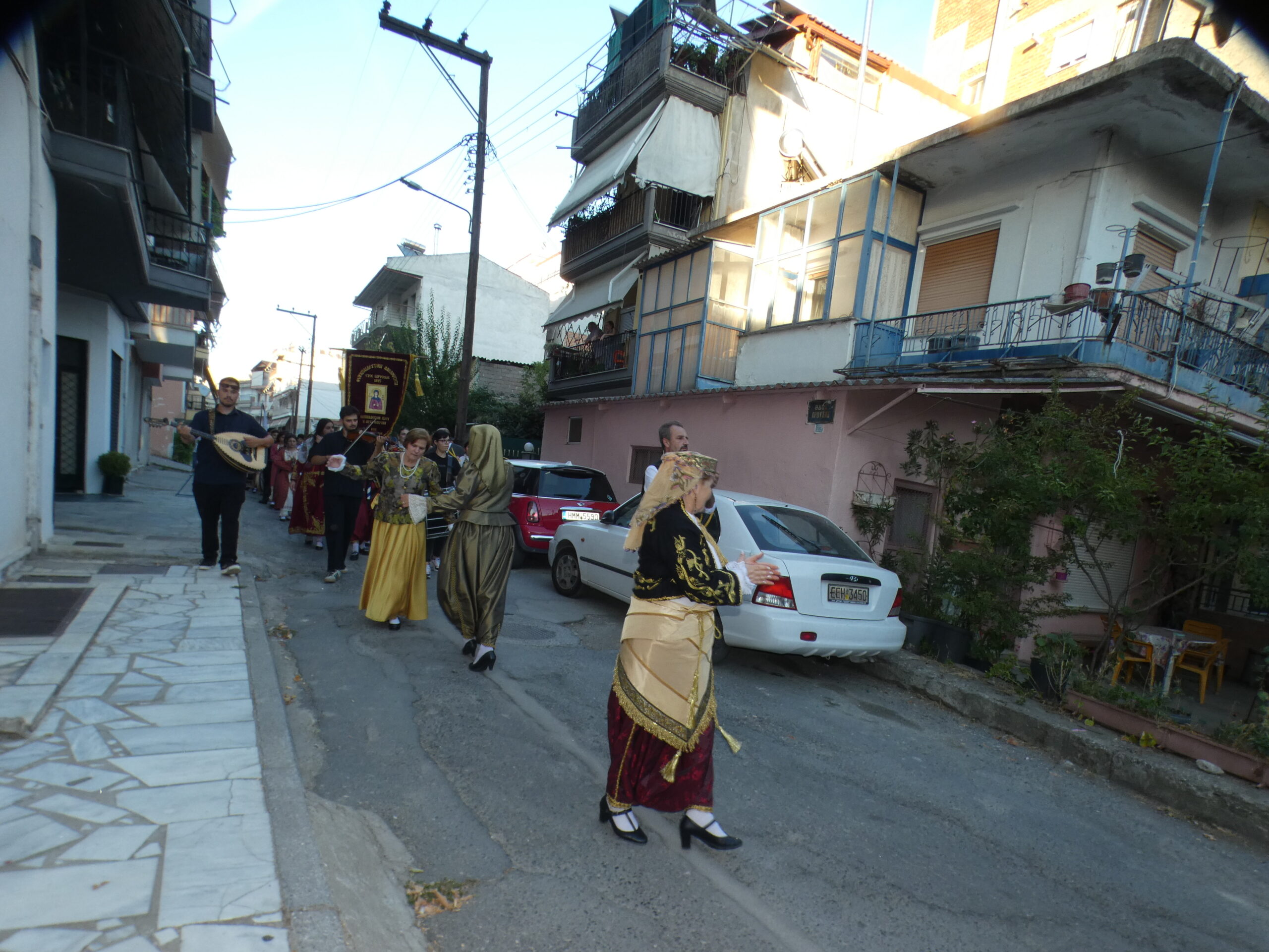 Η Έδεσσα χόρεψε στους ρυθμούς της παράδοσης – Μια ξεχωριστή ημέρα γεμάτη πολιτισμό και ανθρώπους (Πλούσιο φωτορεπορτάζ + Βίντεο)