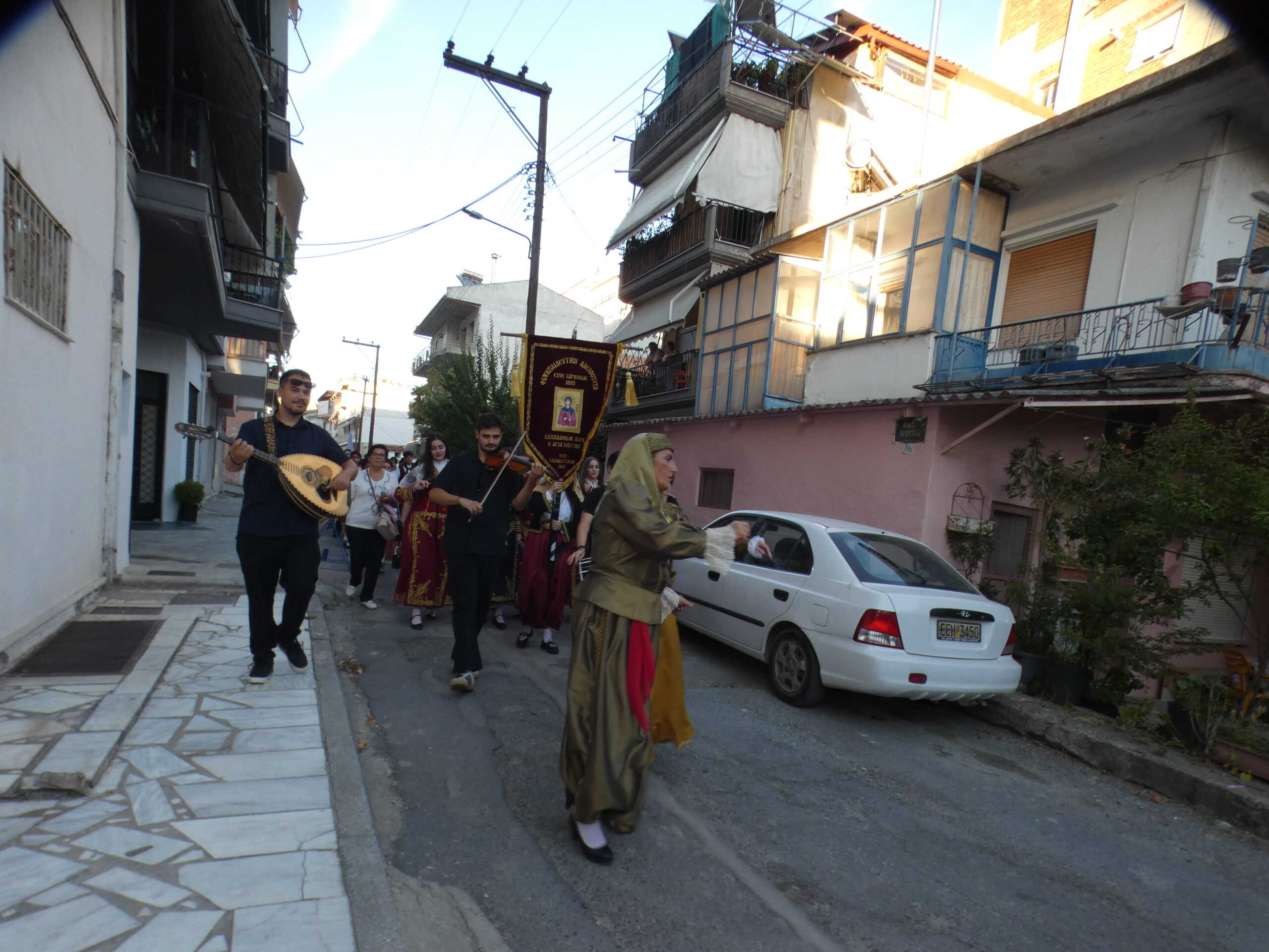 Η Έδεσσα χόρεψε στους ρυθμούς της παράδοσης – Μια ξεχωριστή ημέρα γεμάτη πολιτισμό και ανθρώπους (Πλούσιο φωτορεπορτάζ + Βίντεο)