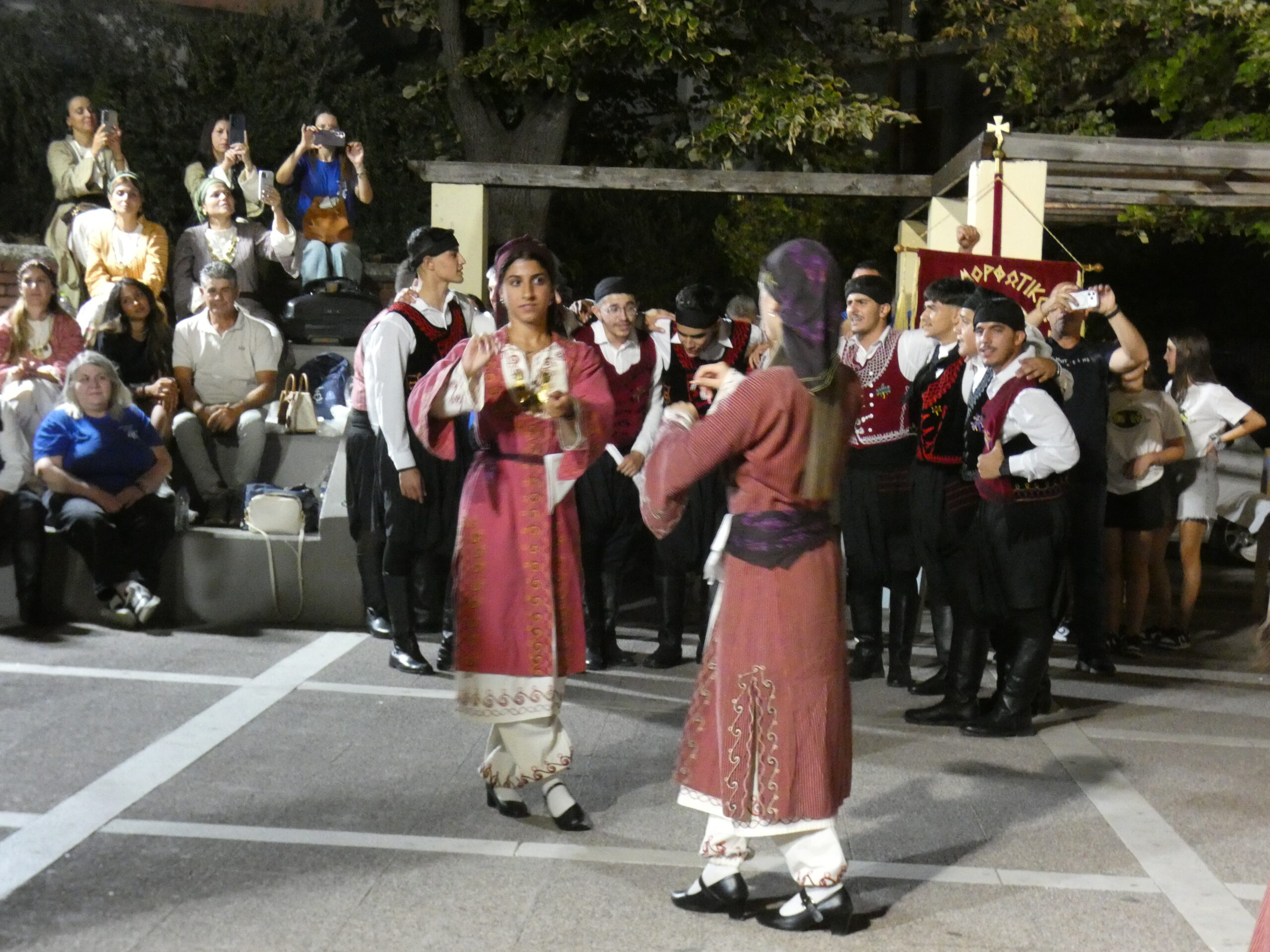 Η Έδεσσα χόρεψε στους ρυθμούς της παράδοσης – Μια ξεχωριστή ημέρα γεμάτη πολιτισμό και ανθρώπους (Πλούσιο φωτορεπορτάζ + Βίντεο)