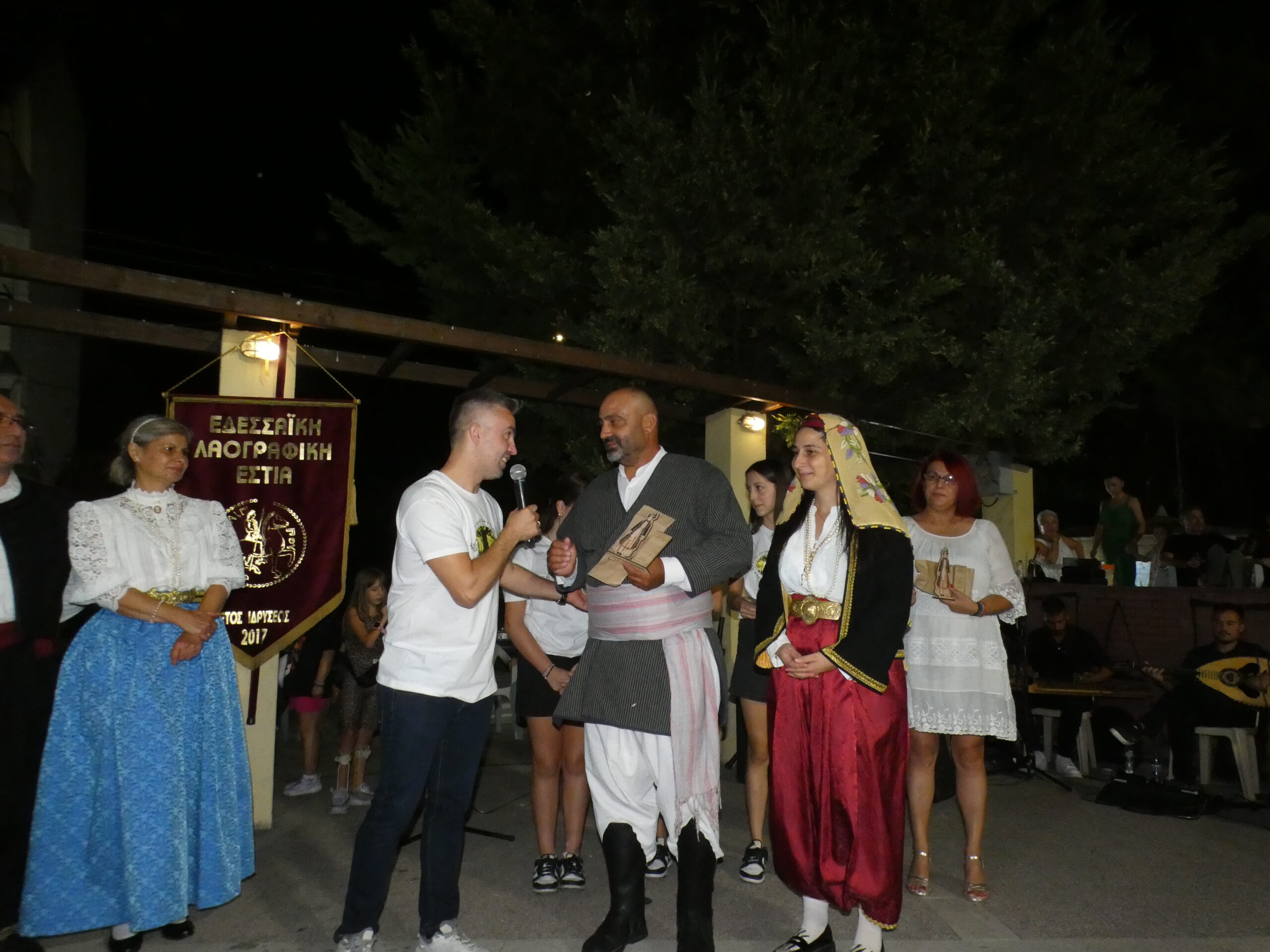 Η Έδεσσα χόρεψε στους ρυθμούς της παράδοσης – Μια ξεχωριστή ημέρα γεμάτη πολιτισμό και ανθρώπους (Πλούσιο φωτορεπορτάζ + Βίντεο)