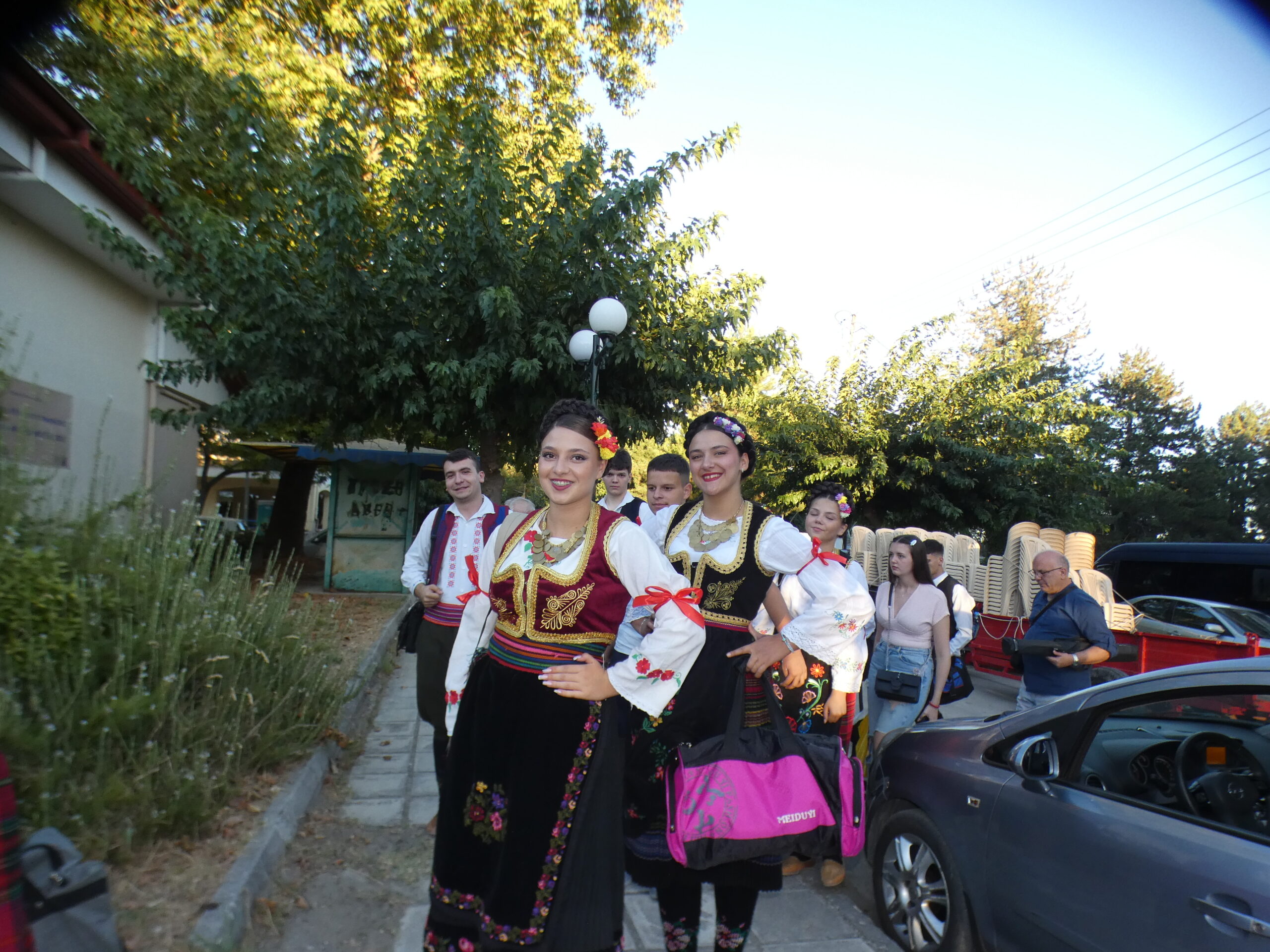 Όταν ο χορός ενώνει λαούς και ζωντανεύει τις γειτονιές της Έδεσσας (πλούσιο φωτορεπορτάζ + video)