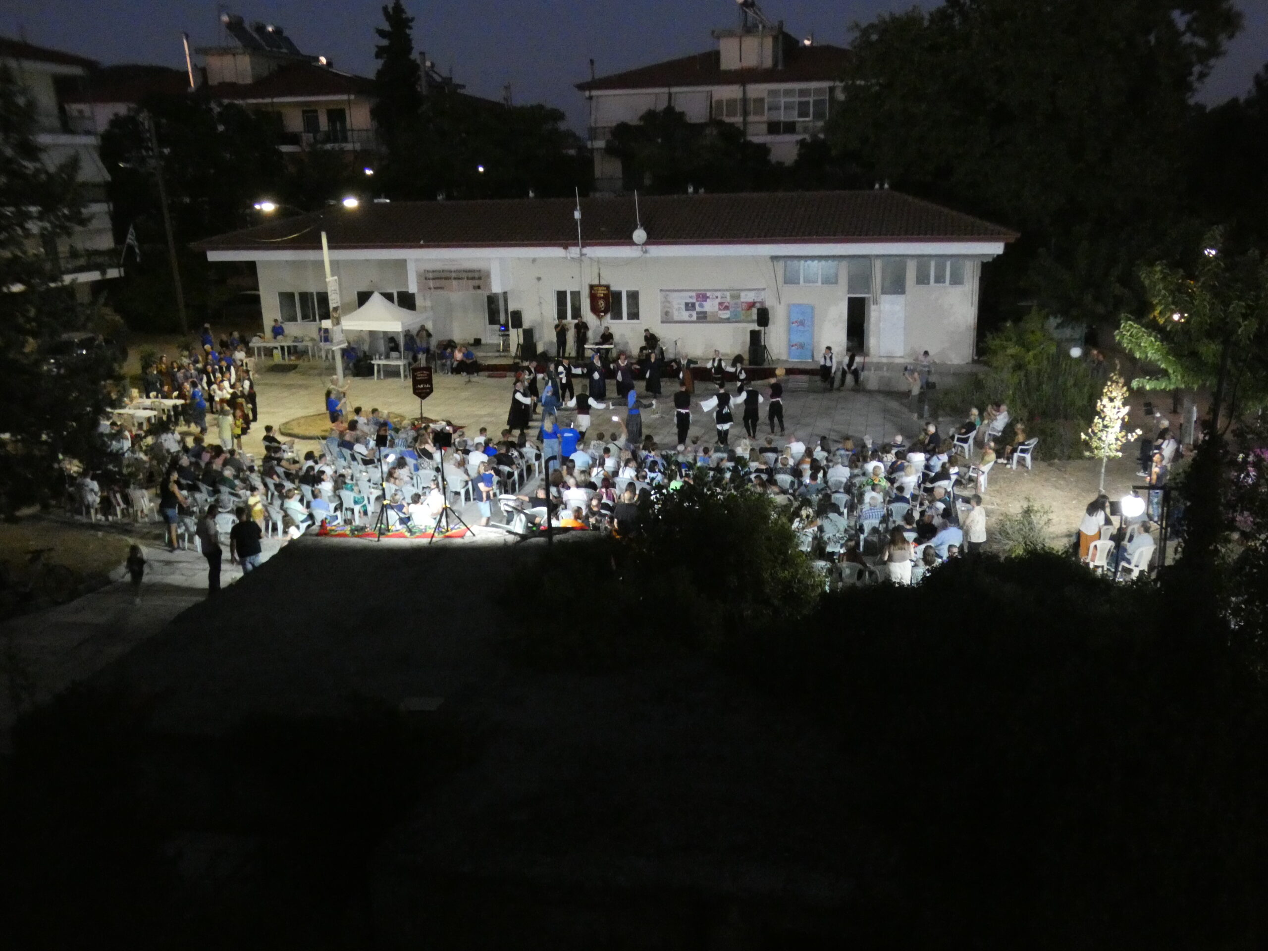 Όταν ο χορός ενώνει λαούς και ζωντανεύει τις γειτονιές της Έδεσσας (πλούσιο φωτορεπορτάζ + video)