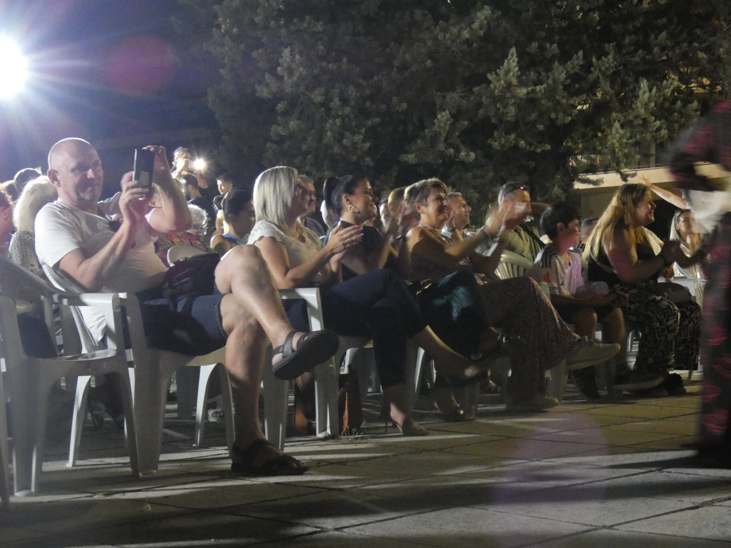 Όταν ο χορός ενώνει λαούς και ζωντανεύει τις γειτονιές της Έδεσσας (πλούσιο φωτορεπορτάζ + video)