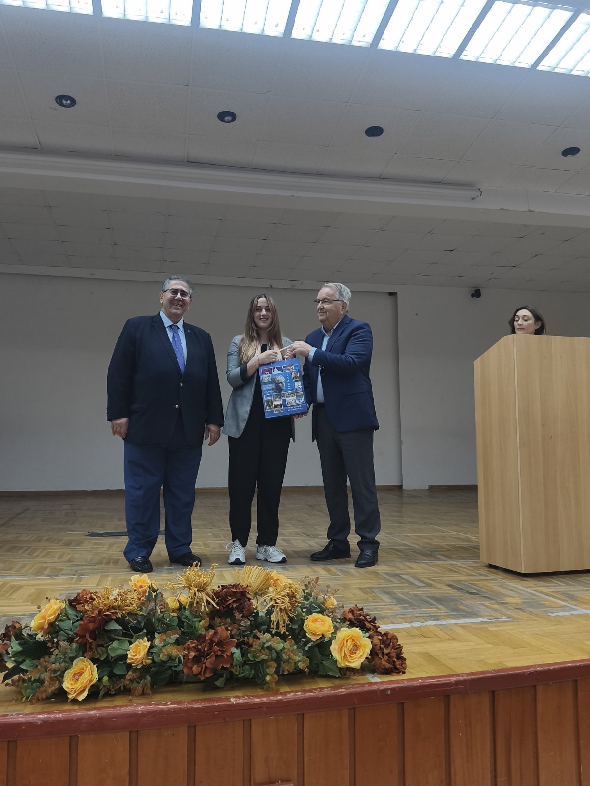 ιώργος Καρασμάνης: «Να ονειρεύεστε, να διεκδικείτε, να κρίνετε και να συγκρίνετε!» – Μήνυμα Γιώργου Καρασμάνη στους αριστούχους της Πέλλας