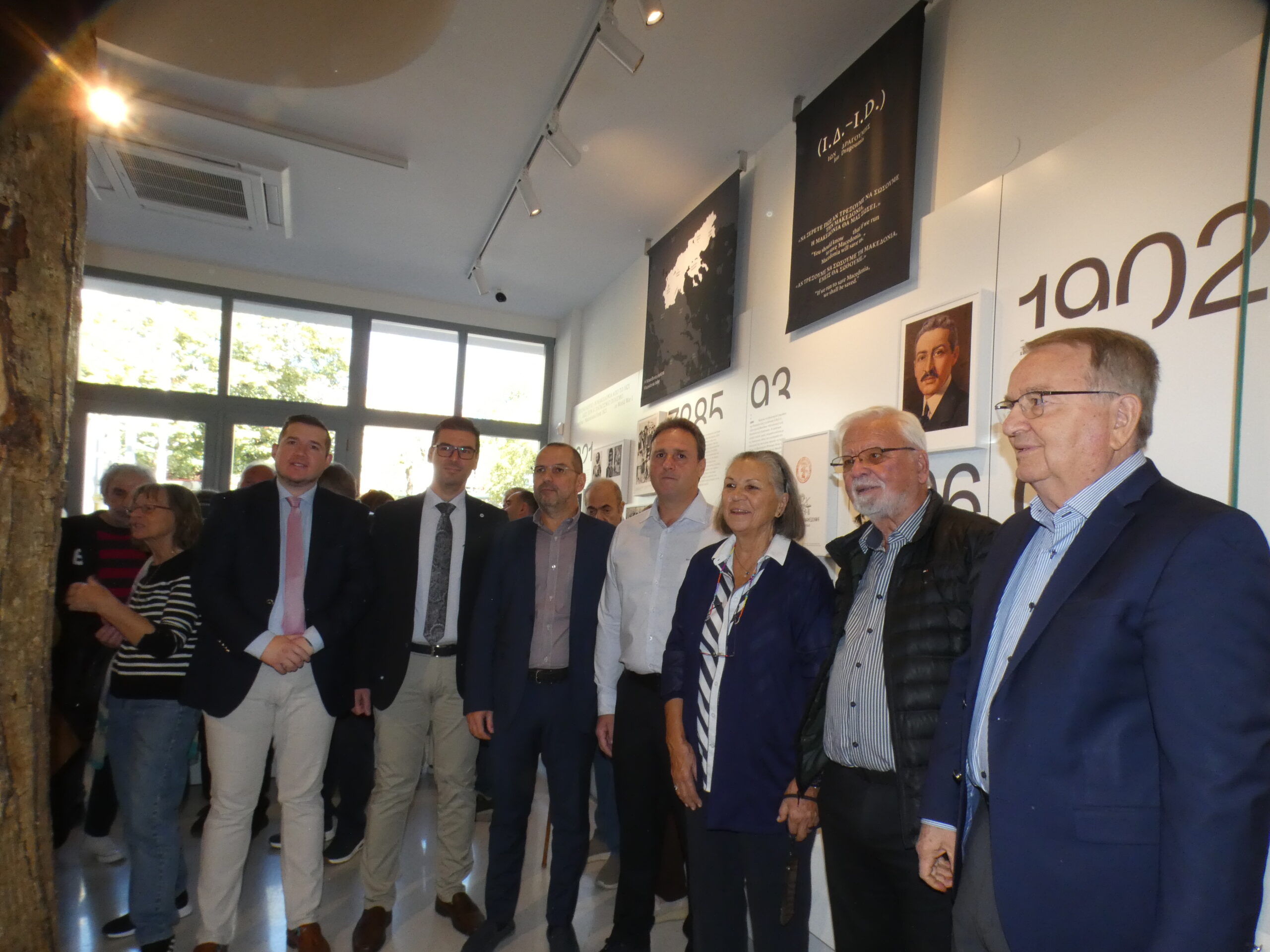 Η ιστορία της Έδεσσας ζωντανεύει μέσα από ένα μοναδικό ξυλόγλυπτο του Εδεσσαίου Μακεδονομάχου Ιωάννη Τσίτσικα (πλούσιο φωτορεπορτάζ + βίντεο)